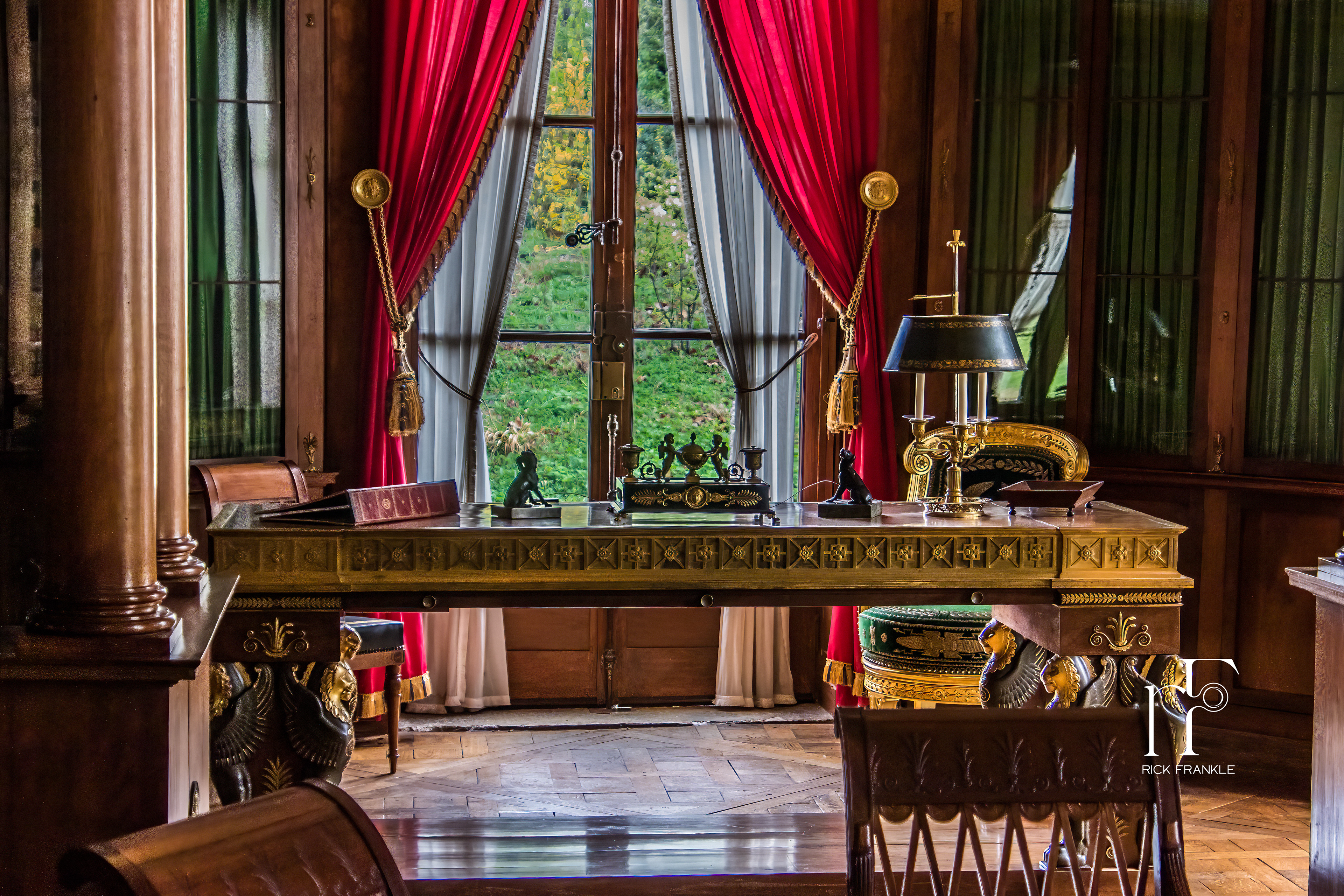 NAPOLEON'S LIBRARY [LA MALMAISON]
