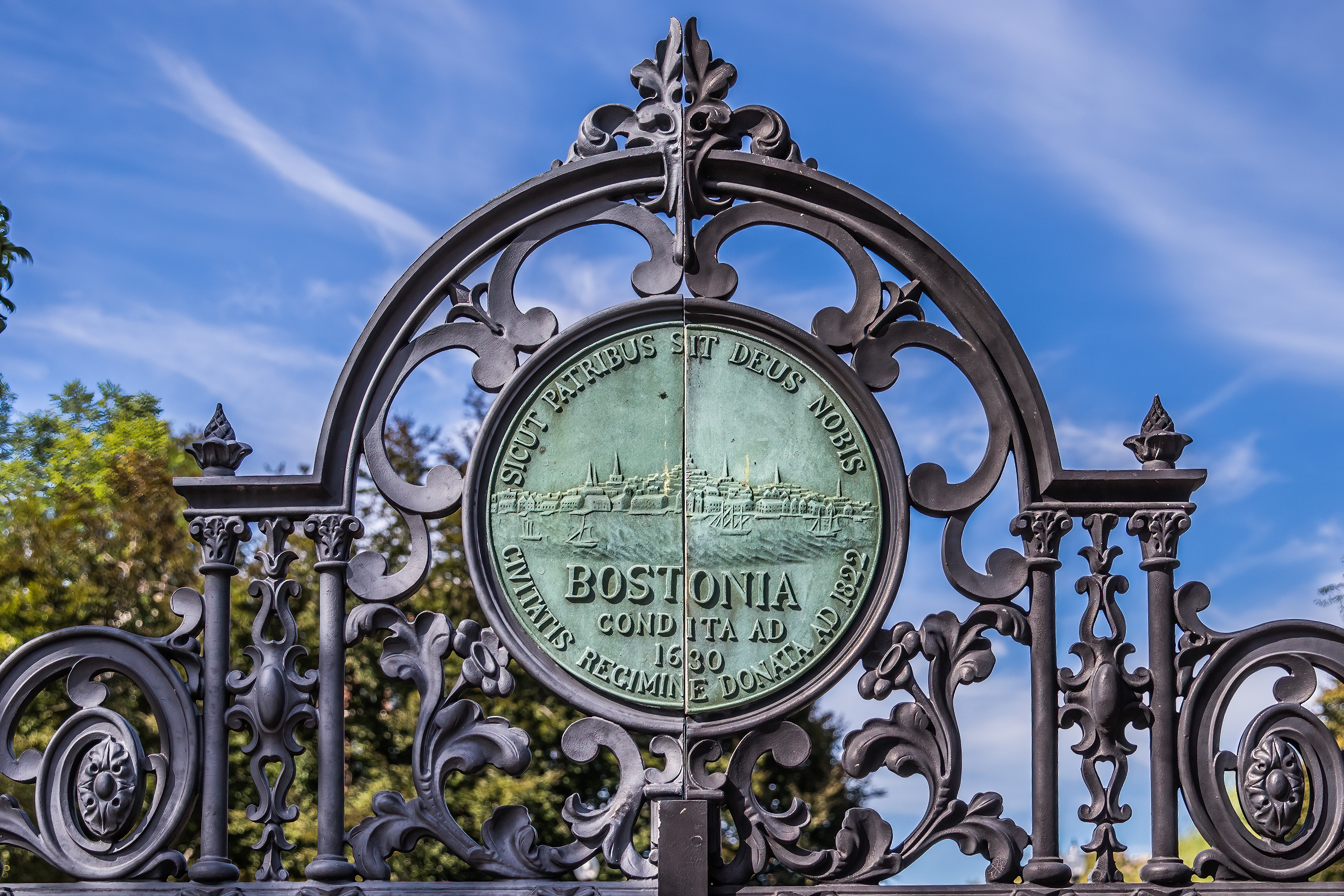 BOSTON PUBLIC GARDEN ENTRANCE