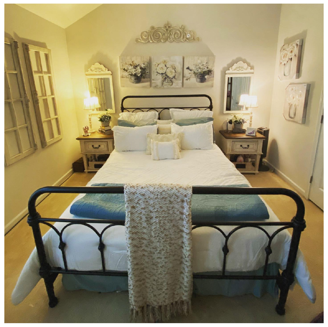 Country Chic bedroom decor
