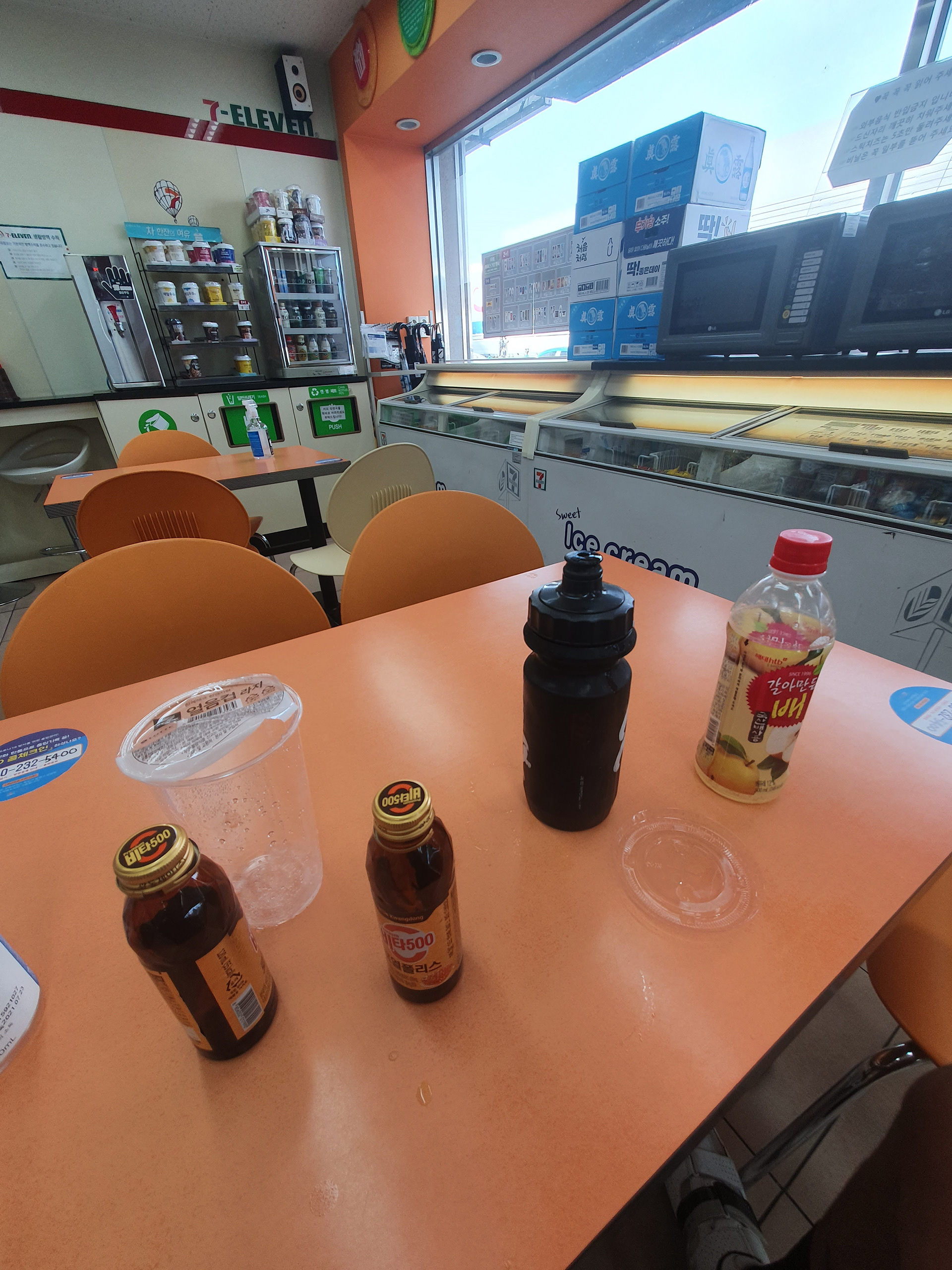 After all that climbing in the heat, a 7-Eleven stop was in order.