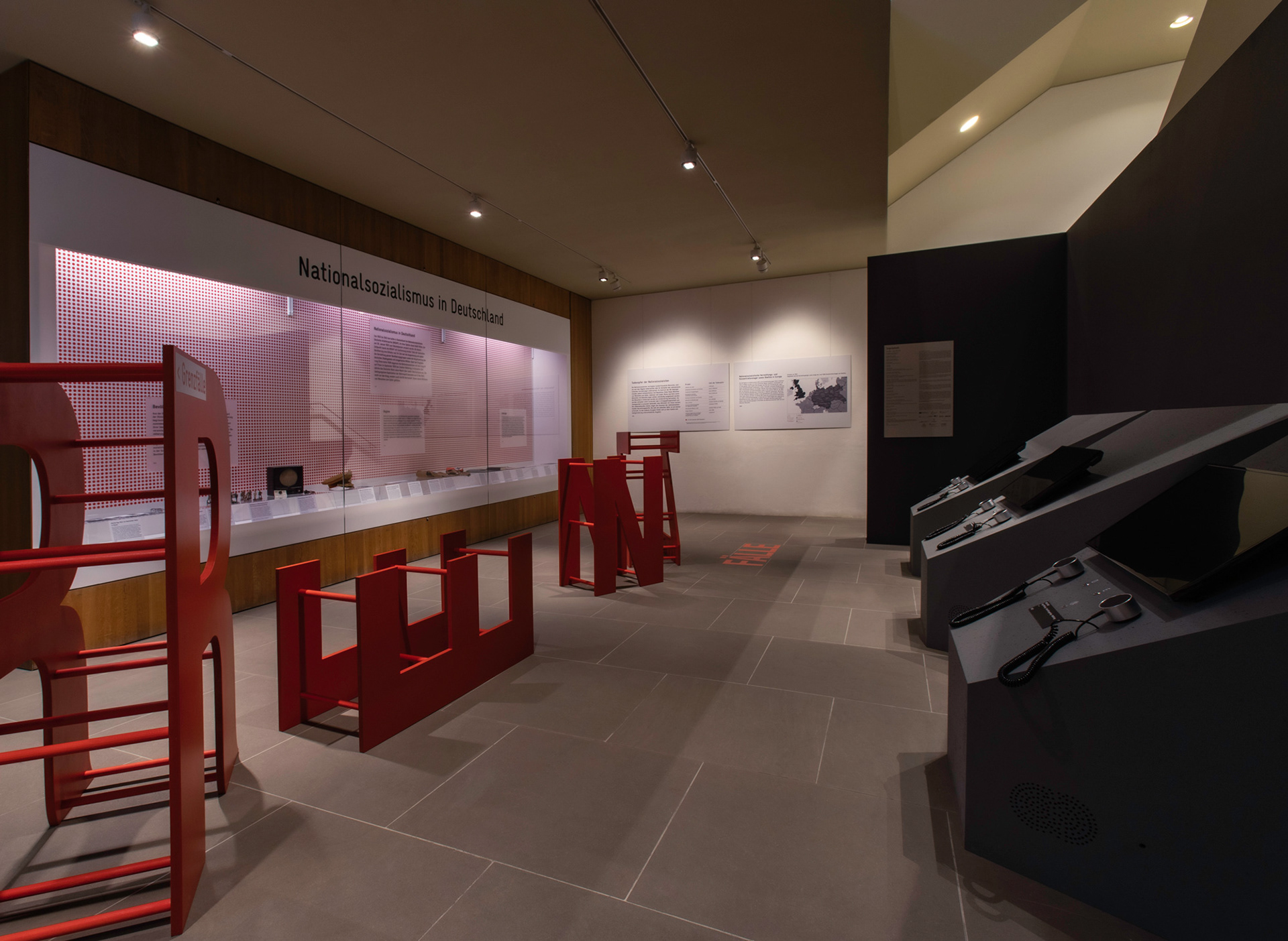 Showcase, explanations and listening stations on the right side