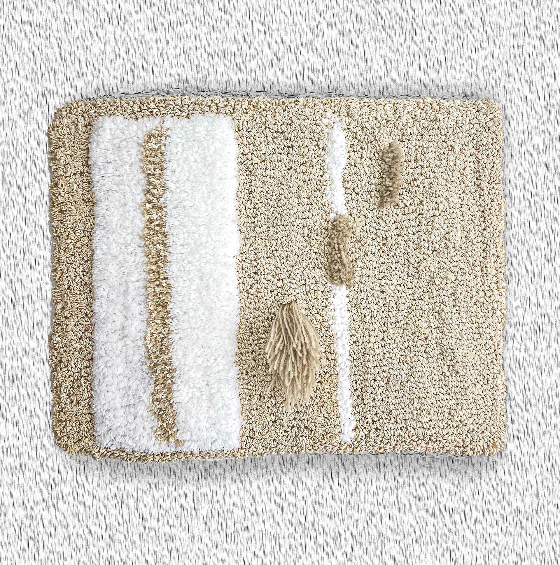 [메마른 마음에 꽃 피듯(Oasis)], cotton, wool and nylon, 27*33 (cm), tufting, 2021