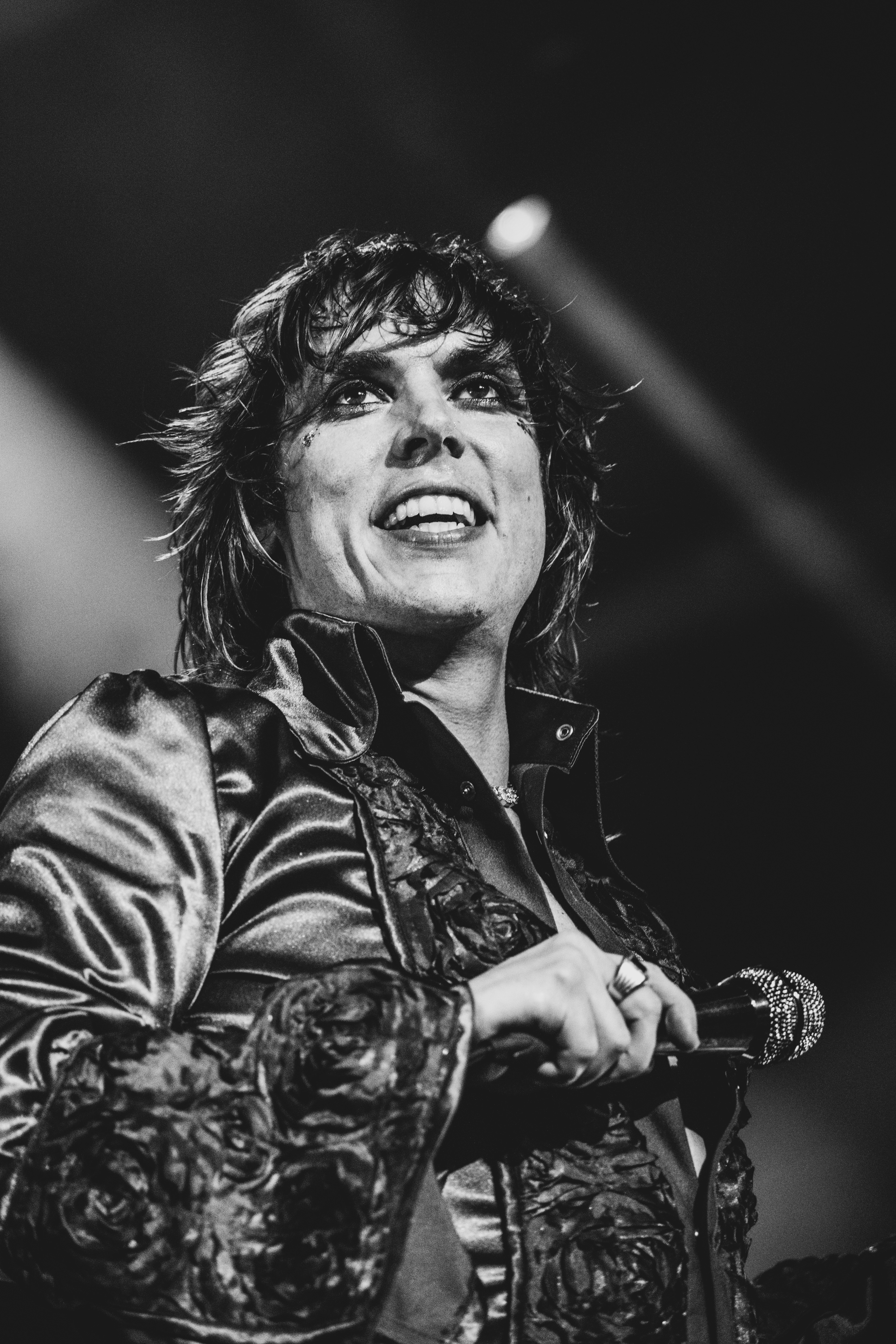 THE STRUTS