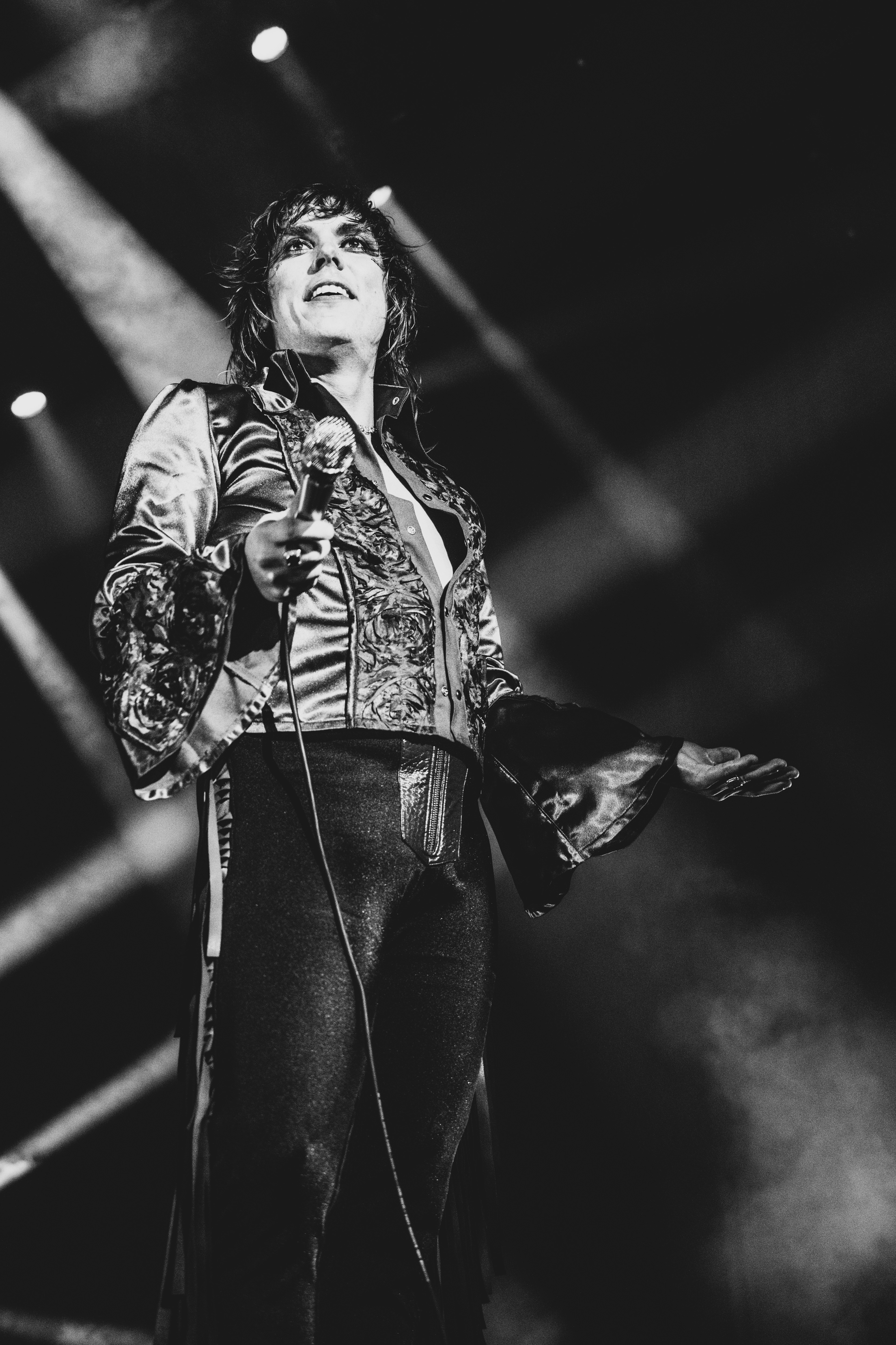 THE STRUTS