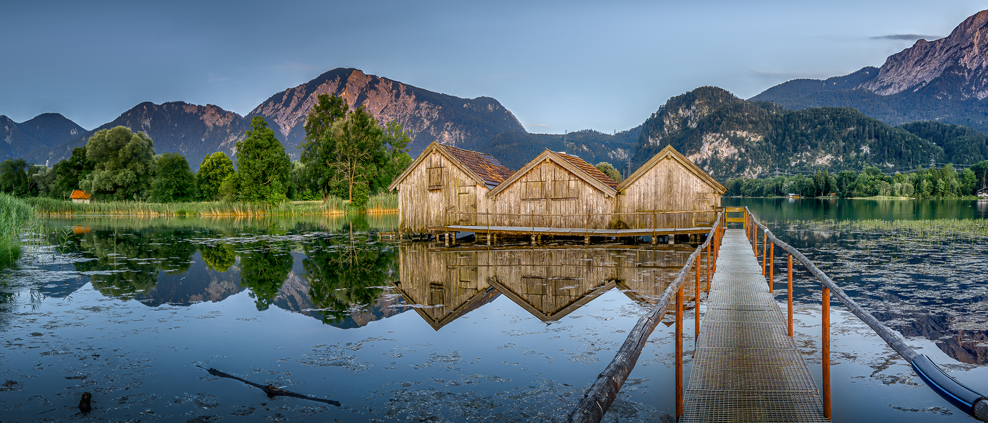 Bootshäuser am Kochelsee