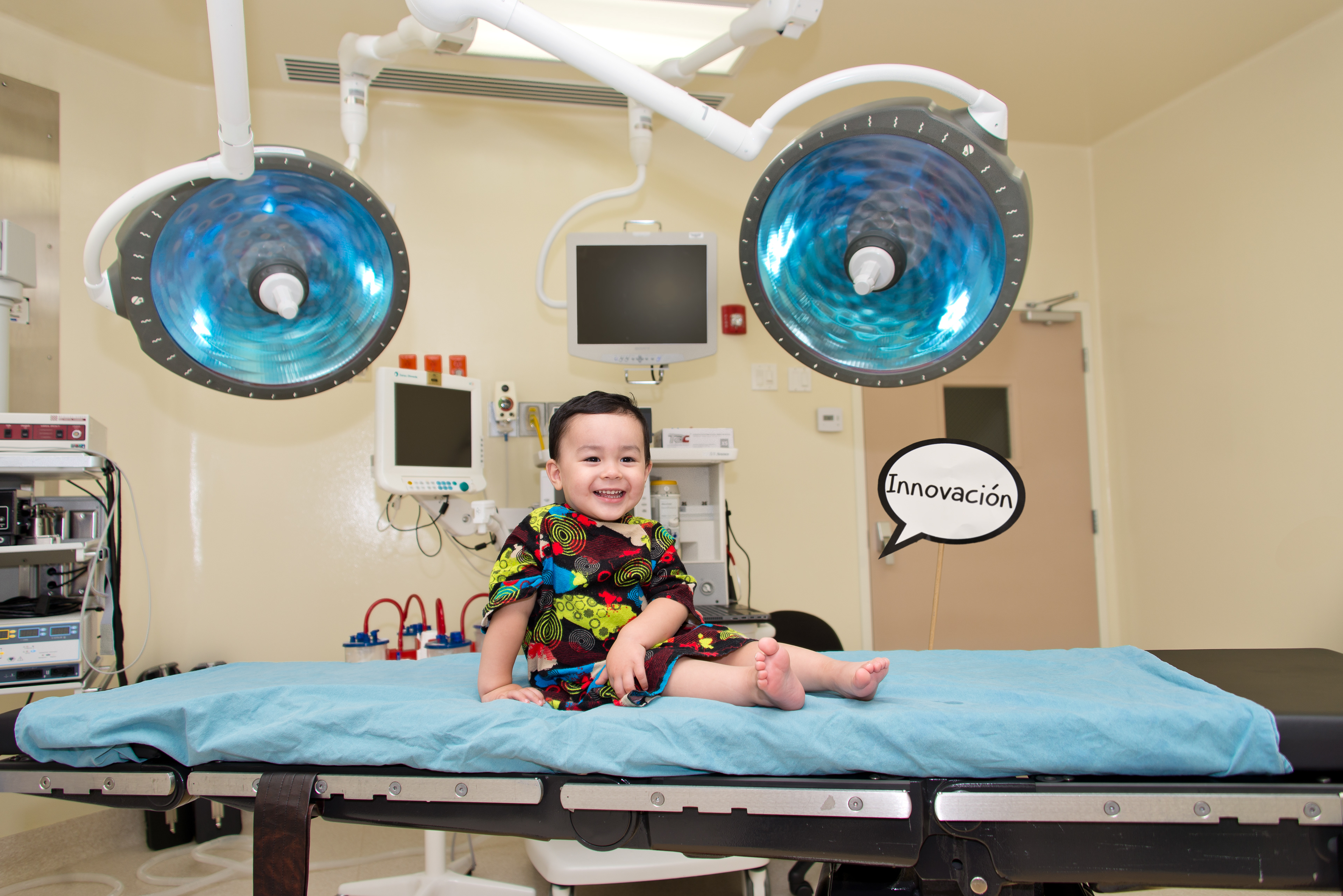 Sesión fotográfica para calendario del Hospital Infantil de las Californias 2016