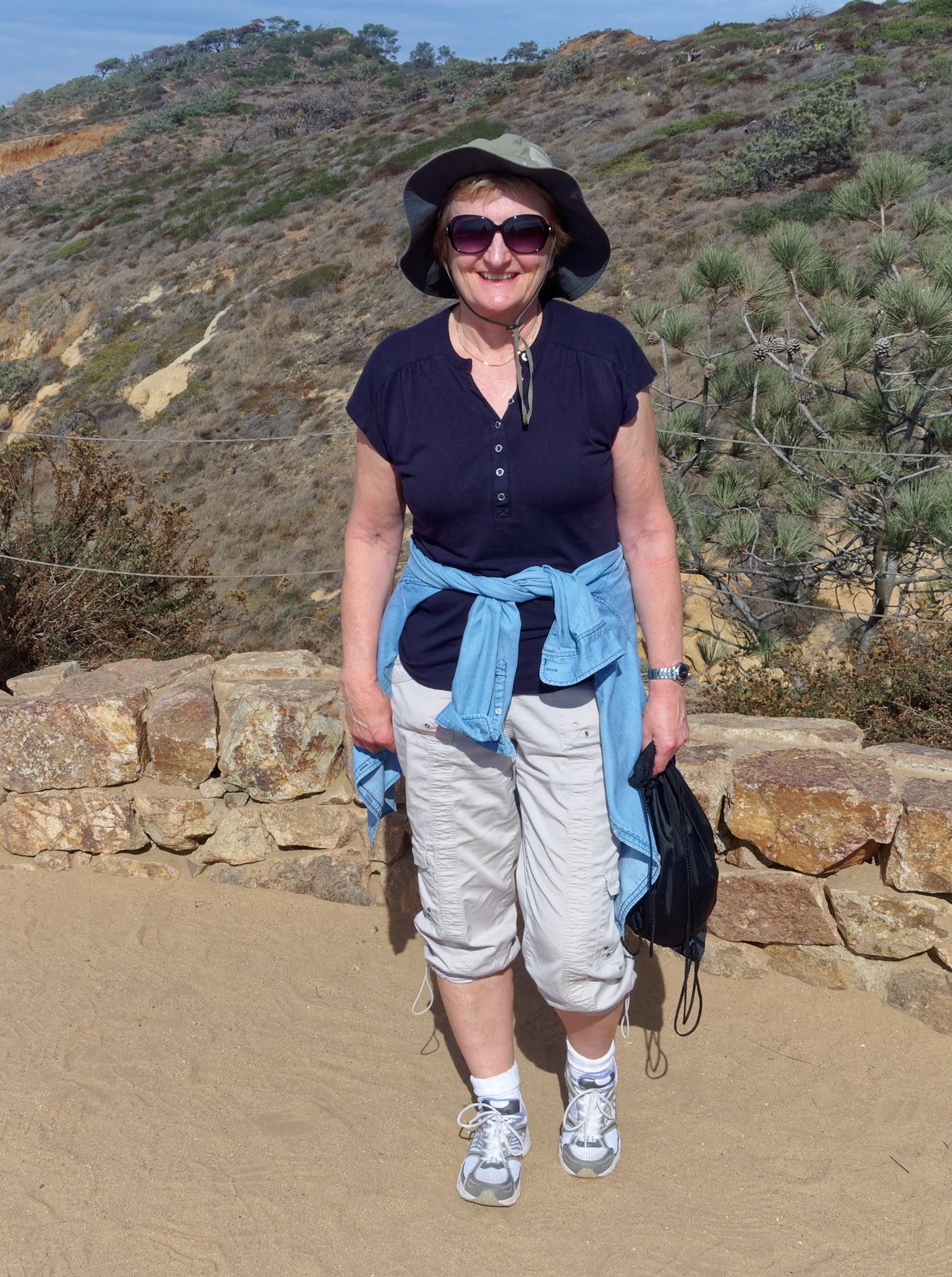 Jenny at Razor Point, Torrey Pines State Park