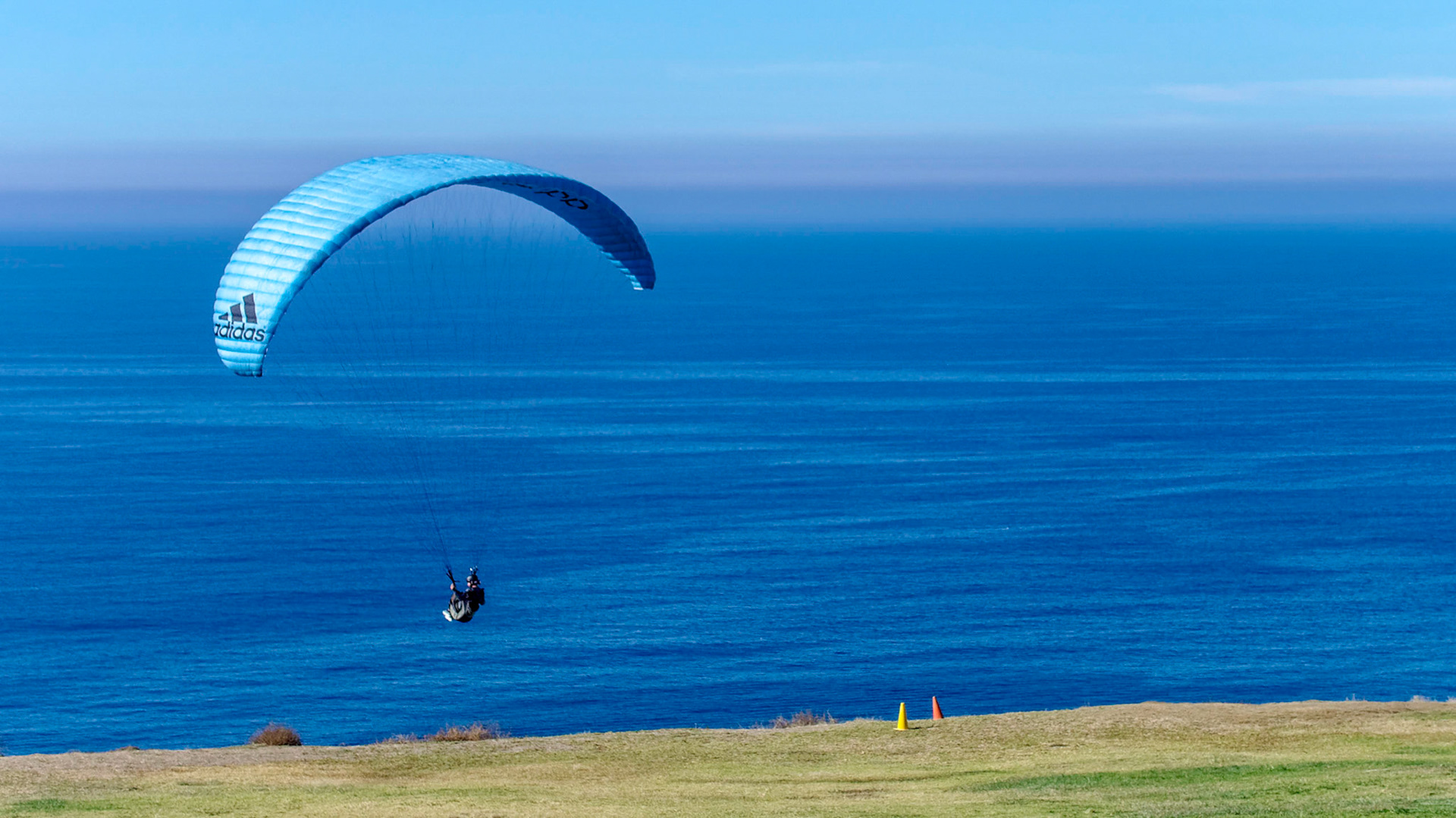 Paraglider at Torrey Pines Glider Port