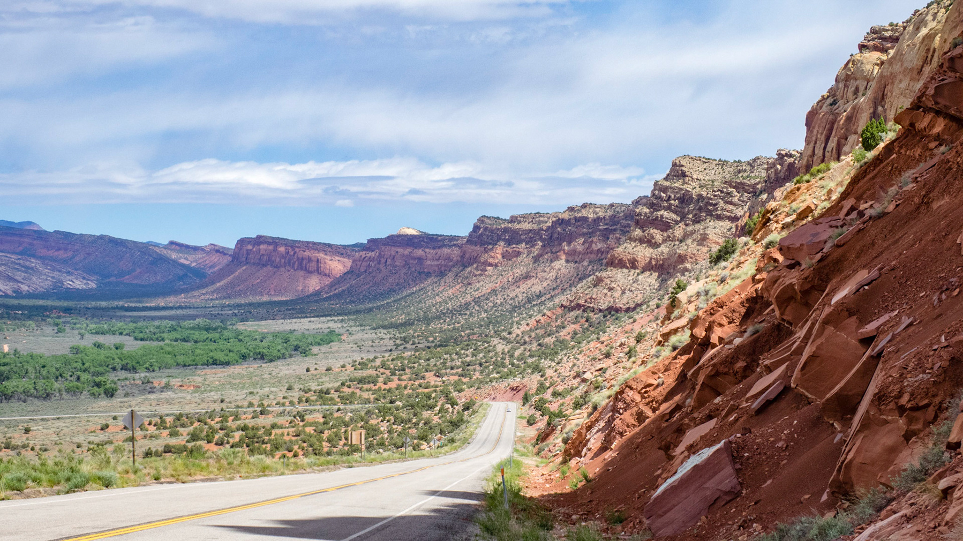 Looking north along Comb Ridge from Utah State Route 95 between Blanding and Hite. Comb Ridge is a linear north to south-trending monocline nearly 80 miles long in southeast Utah and northeast Arizona.