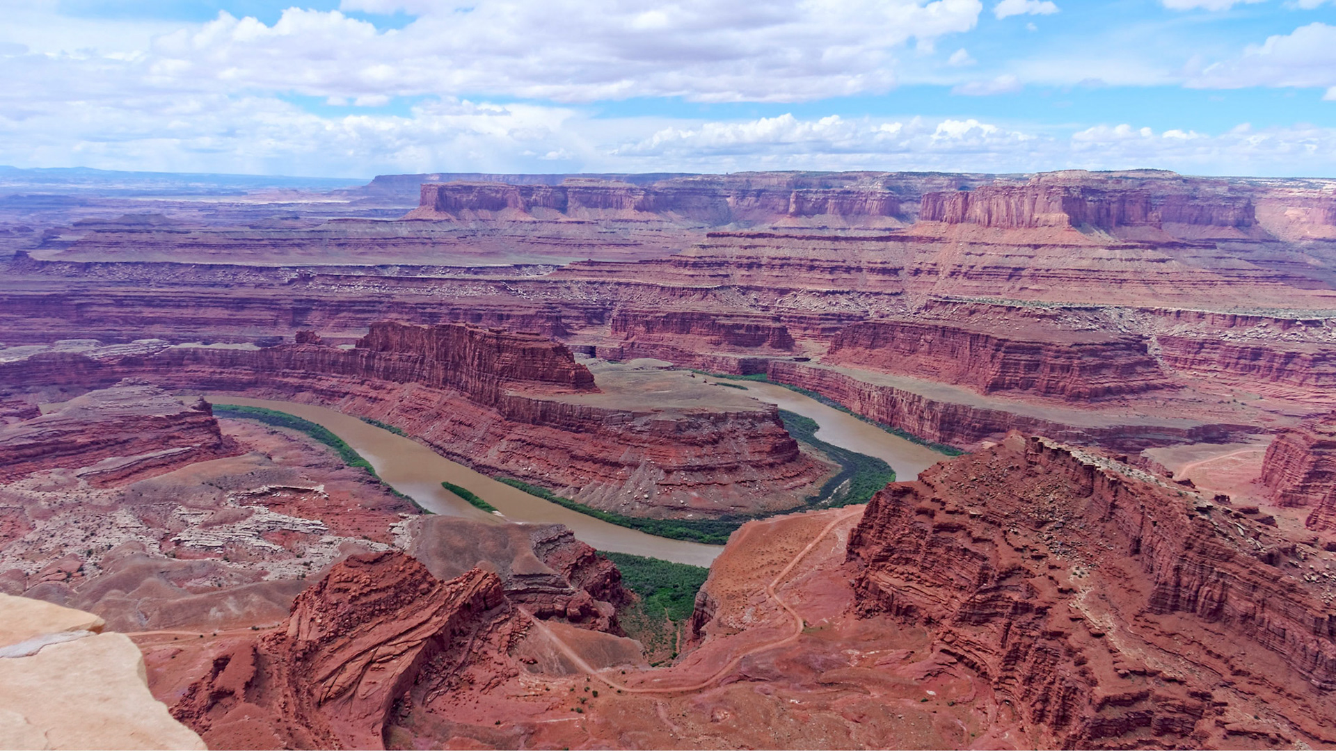 Island in the Sky and the Colorado River from Dead Horse Point.