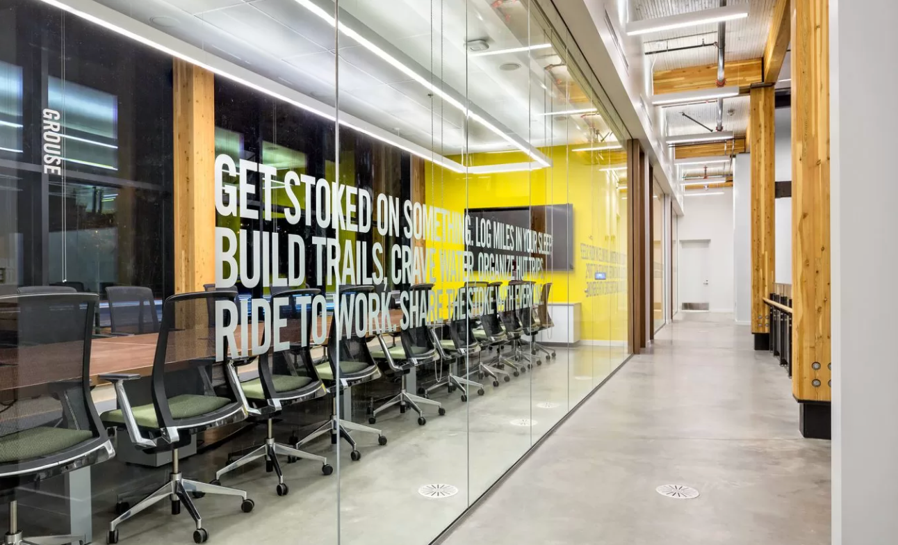 Typographic design for meeting rooms