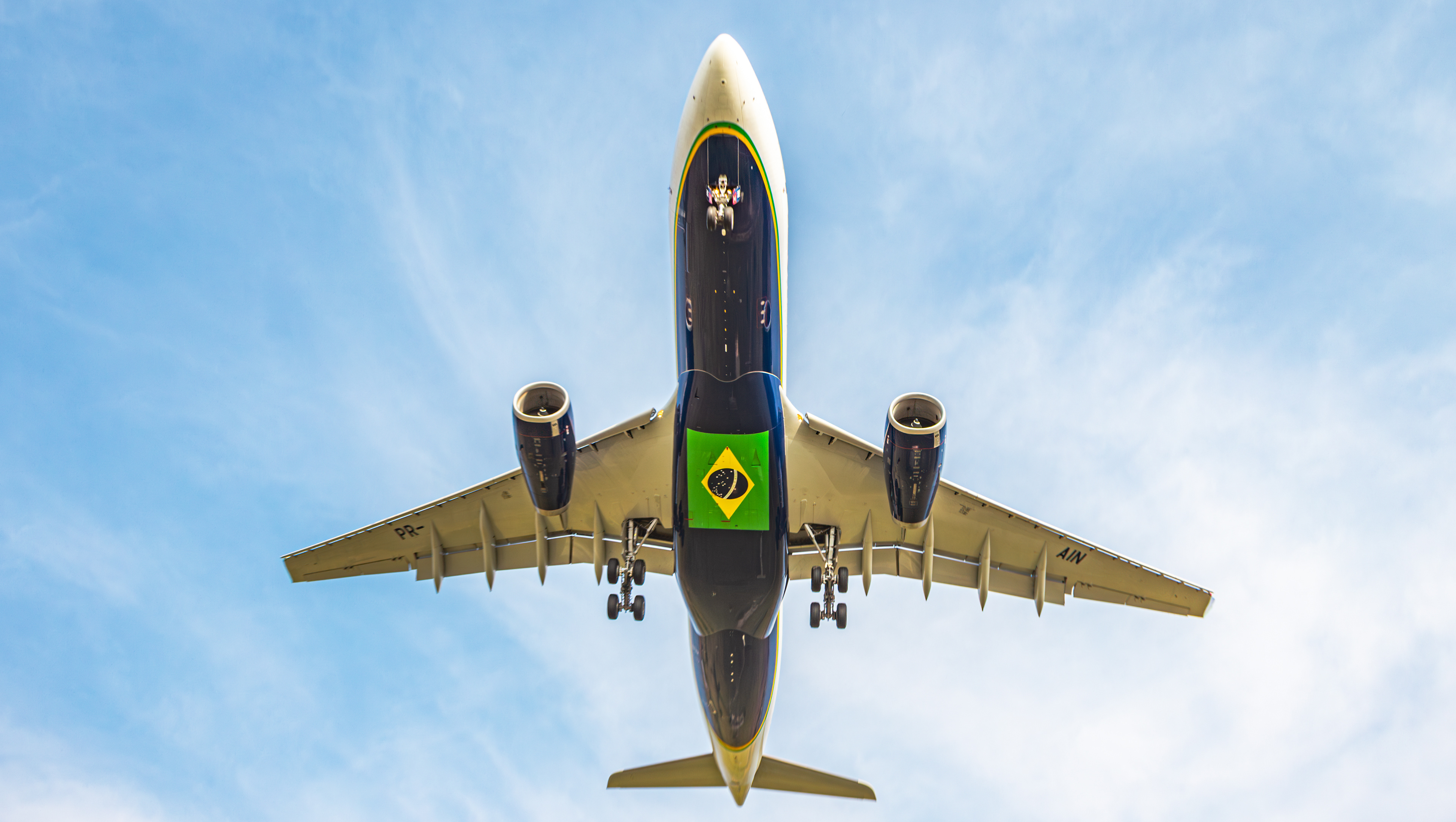 AIRBUS A330 AZUL PR-AIN - VCP