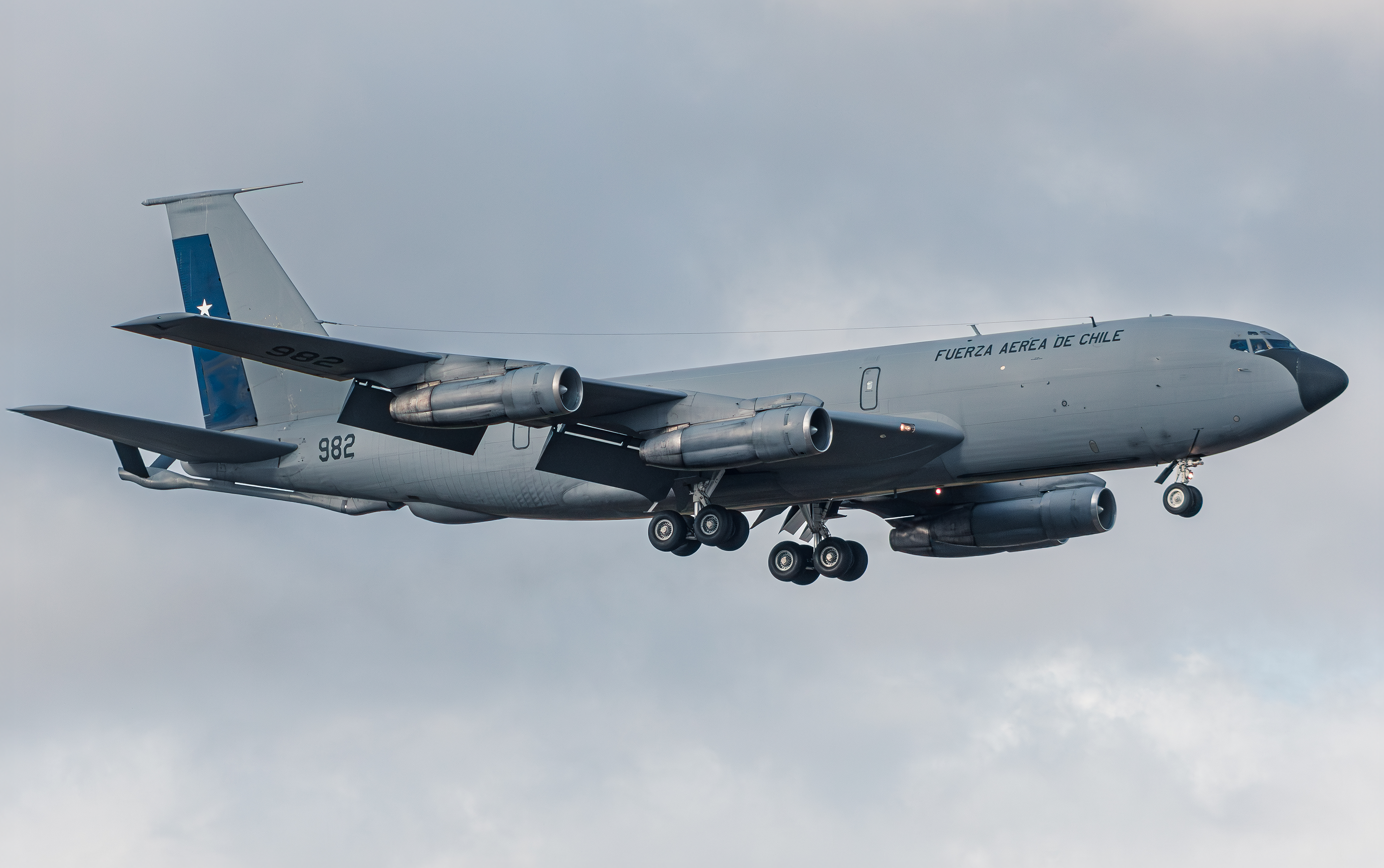 BOEING KC-135E STRATOTANKER FACH 982 - FORÇA AÉREA CHILENA (CRUZEX 2024 - CHEGADA)
