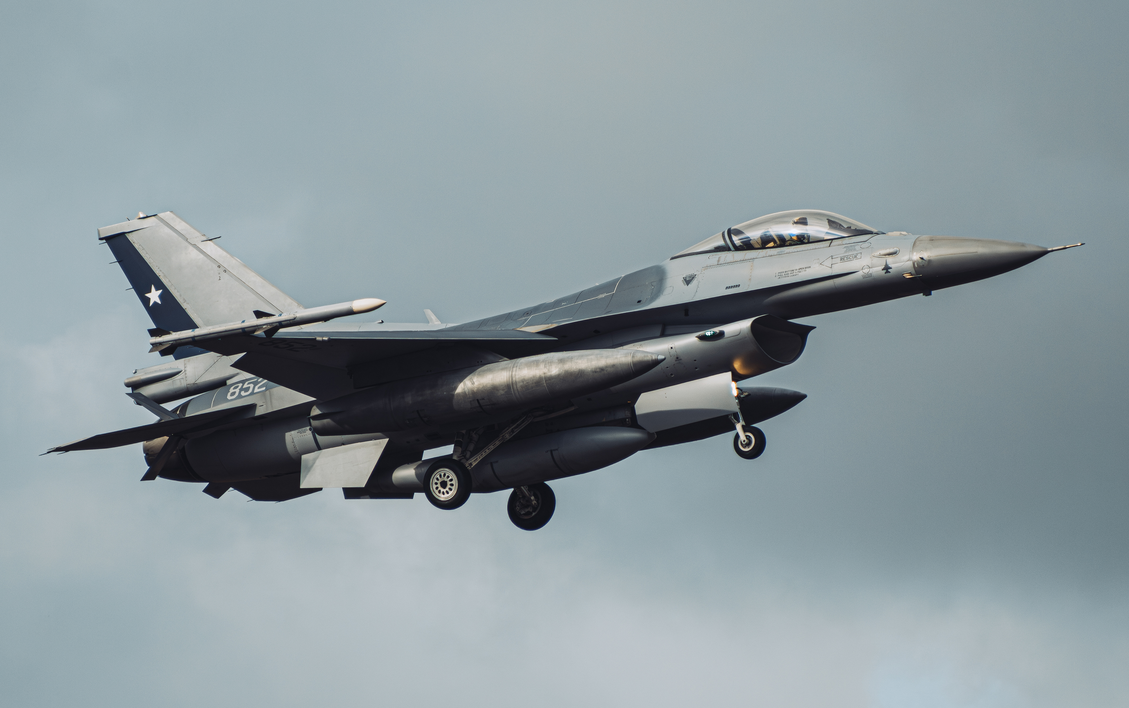 LOCKHEED MARTIN F-16C BLOCK 50 FACH 852 - FORÇA AÉREA CHILENA (CRUZEX 2024 - CHEGADA) 