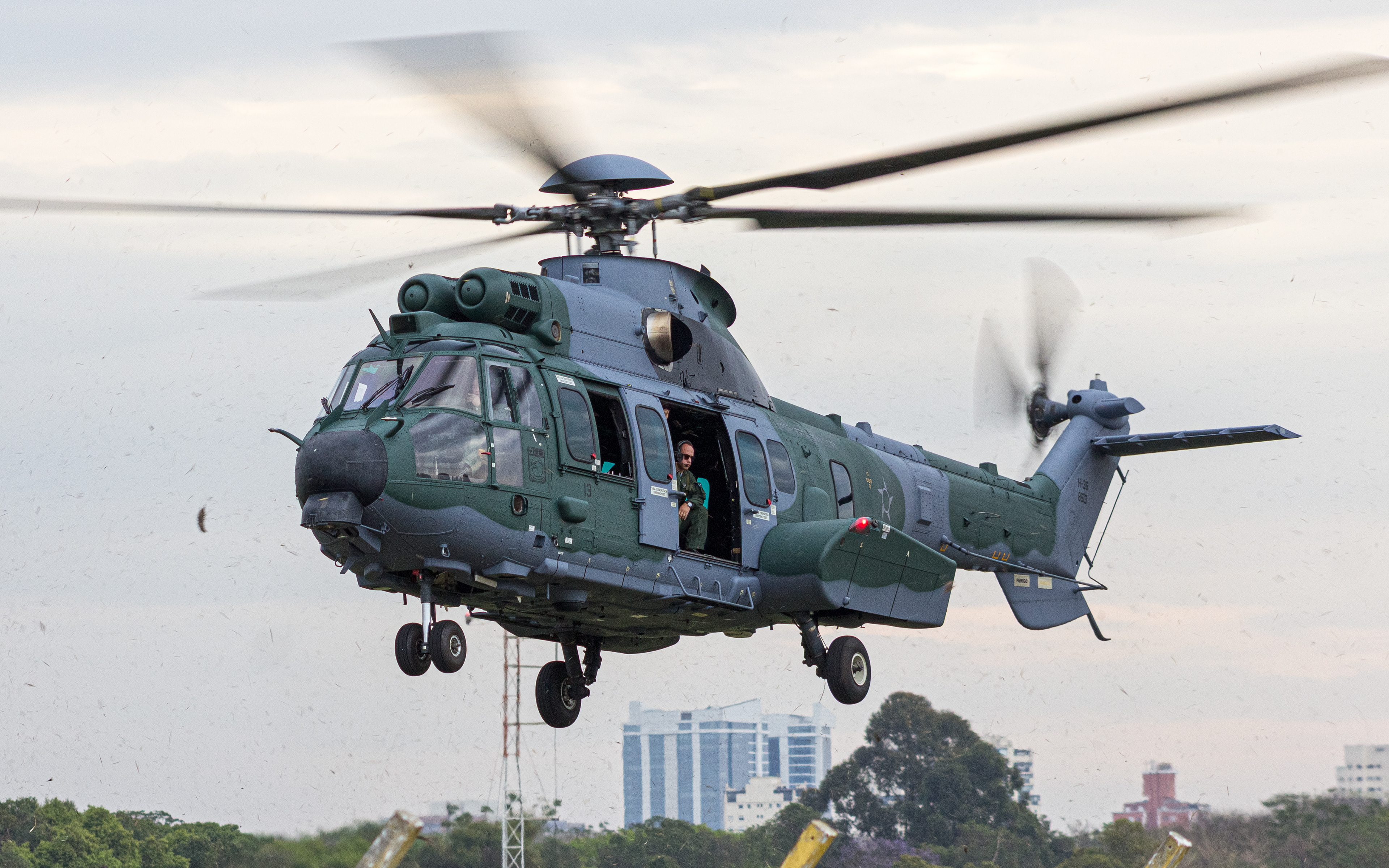 AIRBUS H-36 CARACAL FAB 8513 - FORÇA AÉREA BRASILEIRA (PAMA SP 2025)