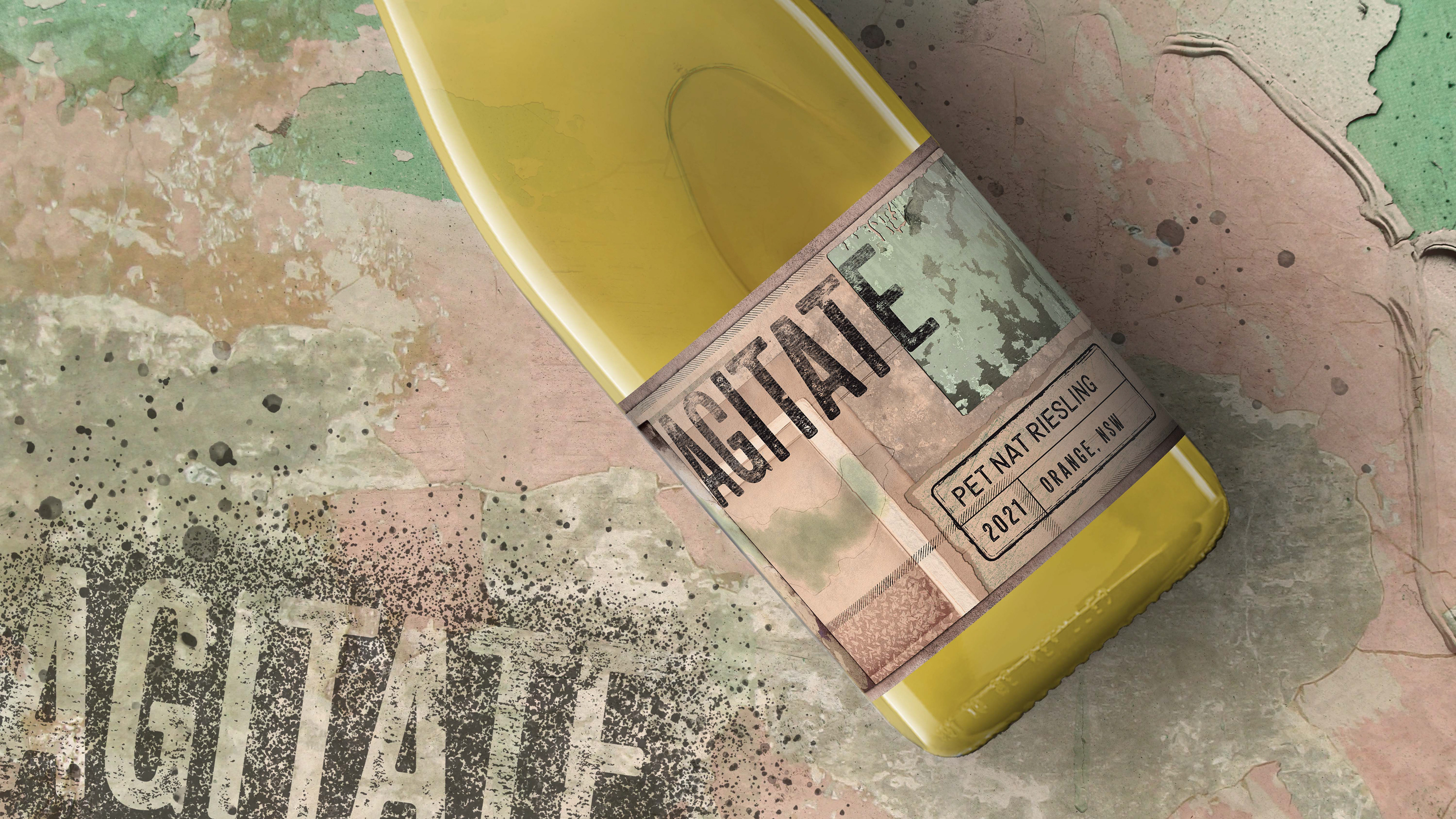 Label close-up Agitate Pet Nat Riesling