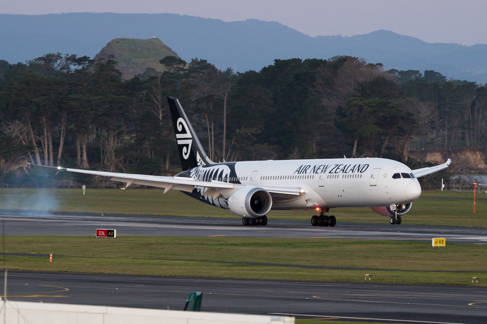 Air New Zealand Boeing 787-9 ZK-NZD arriving in Auckland as NZ973 from Tonga.