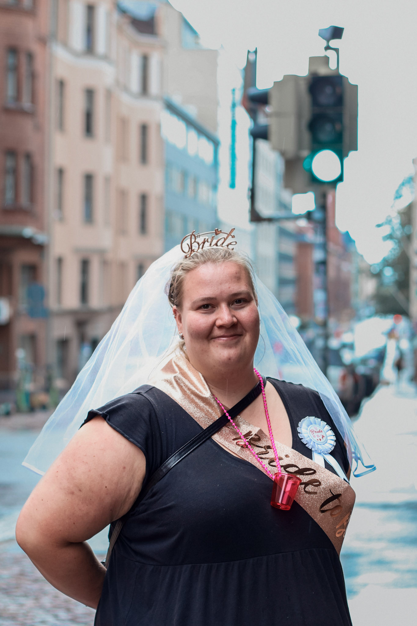16:14pm #Helsinki #Finland “Bright bride”