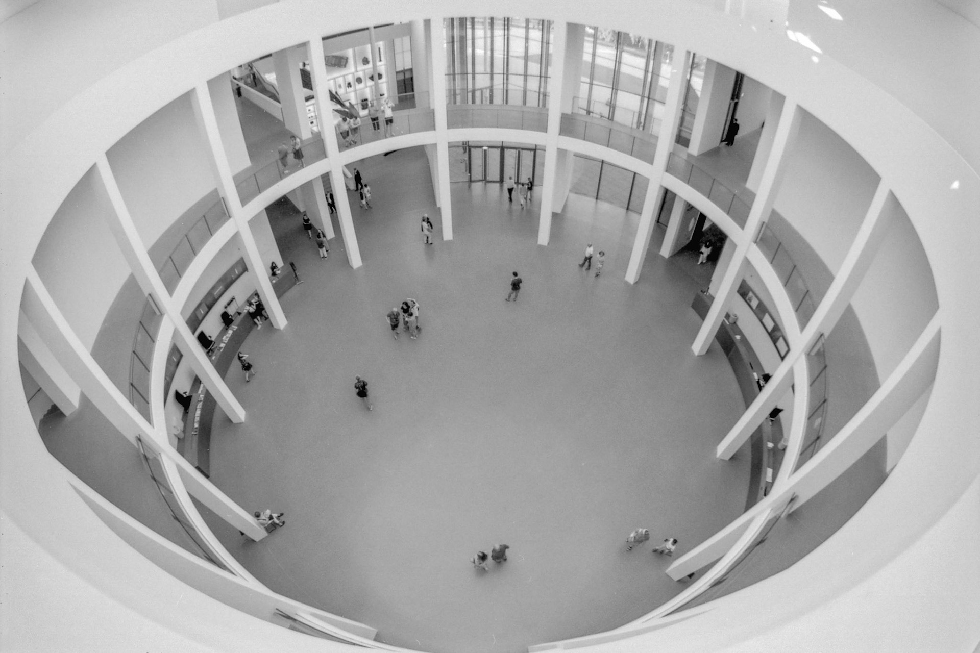 #filmfeed #analogvibes #grainisgood #staybrokeshootfilm #analogclub #super_ordinarylife #subjectivelyobjective #24hrchurch #collecmag #somewheremagazine #dreamermagazine #ifyouleave #infilmwetrust #shootonfilm #35mmfilm #onfilm #back2thebase