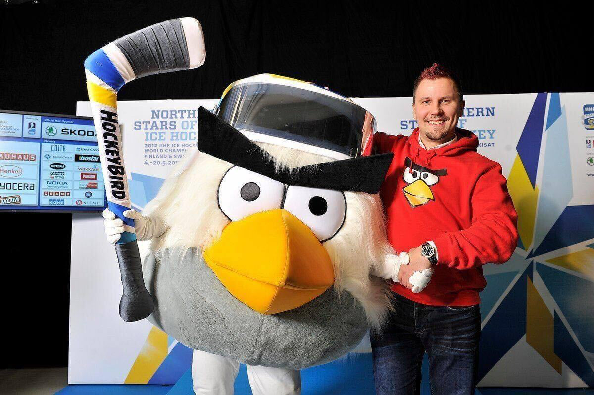 Hockeybird was presented in Karjala Cup 2011.