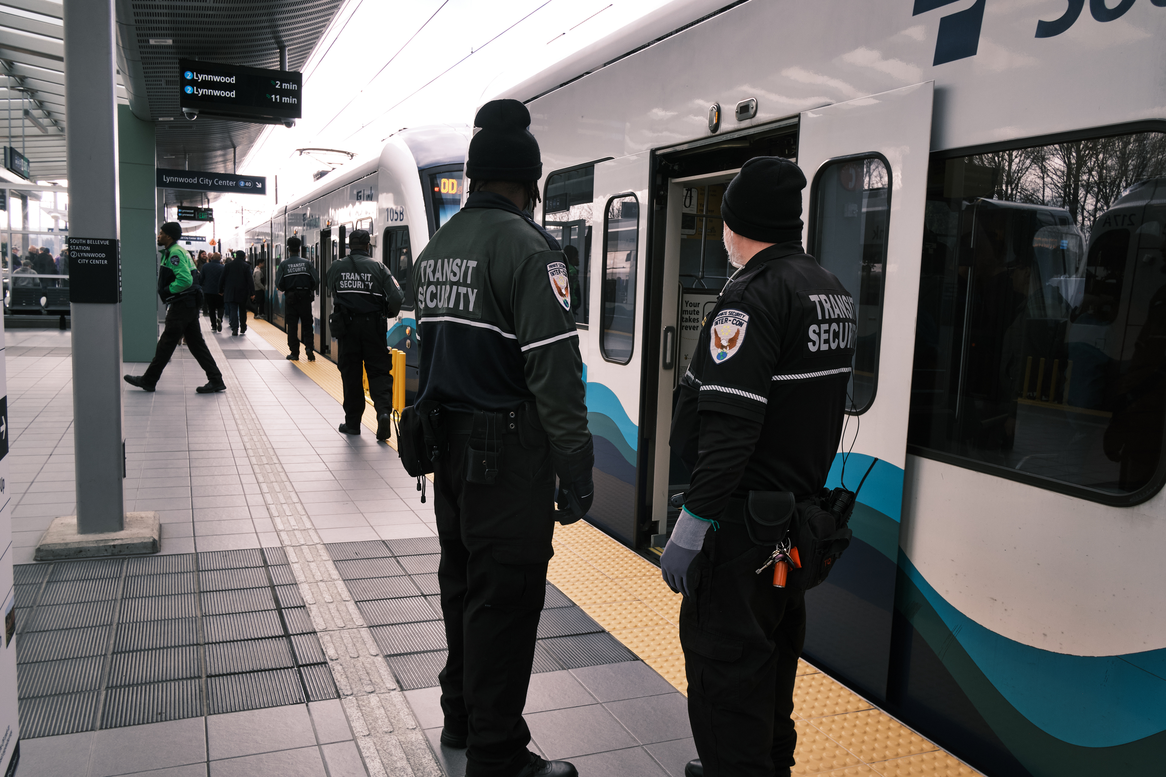 There was a large amount of security passenger ambassadors. However, many questions I had were frequently answered with "I dont know".