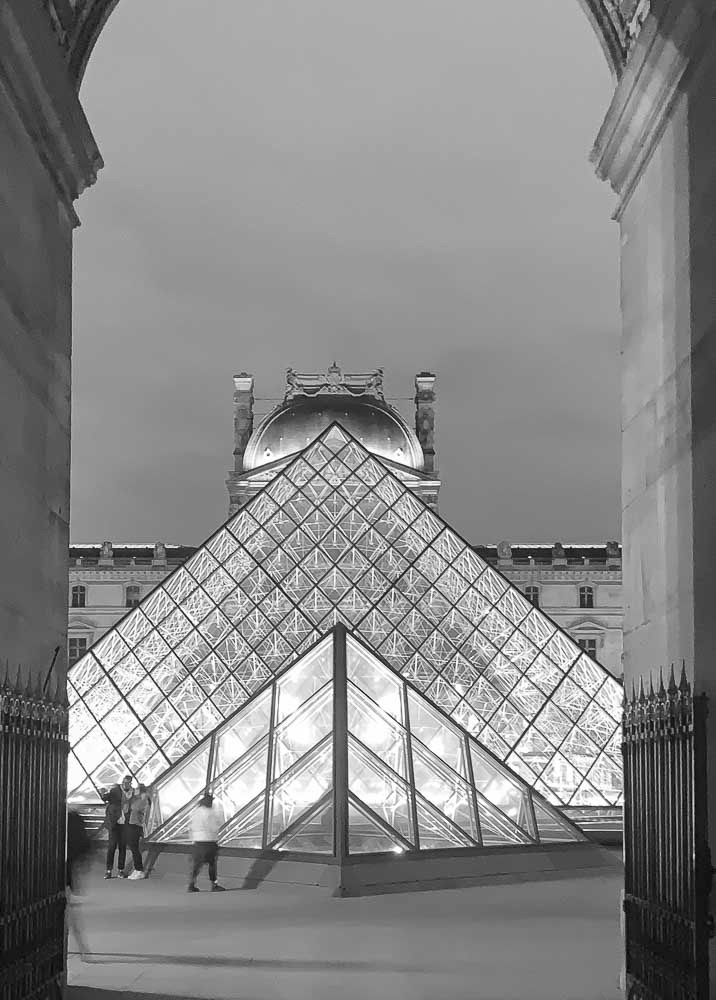 Cupula Louvre.-Paris