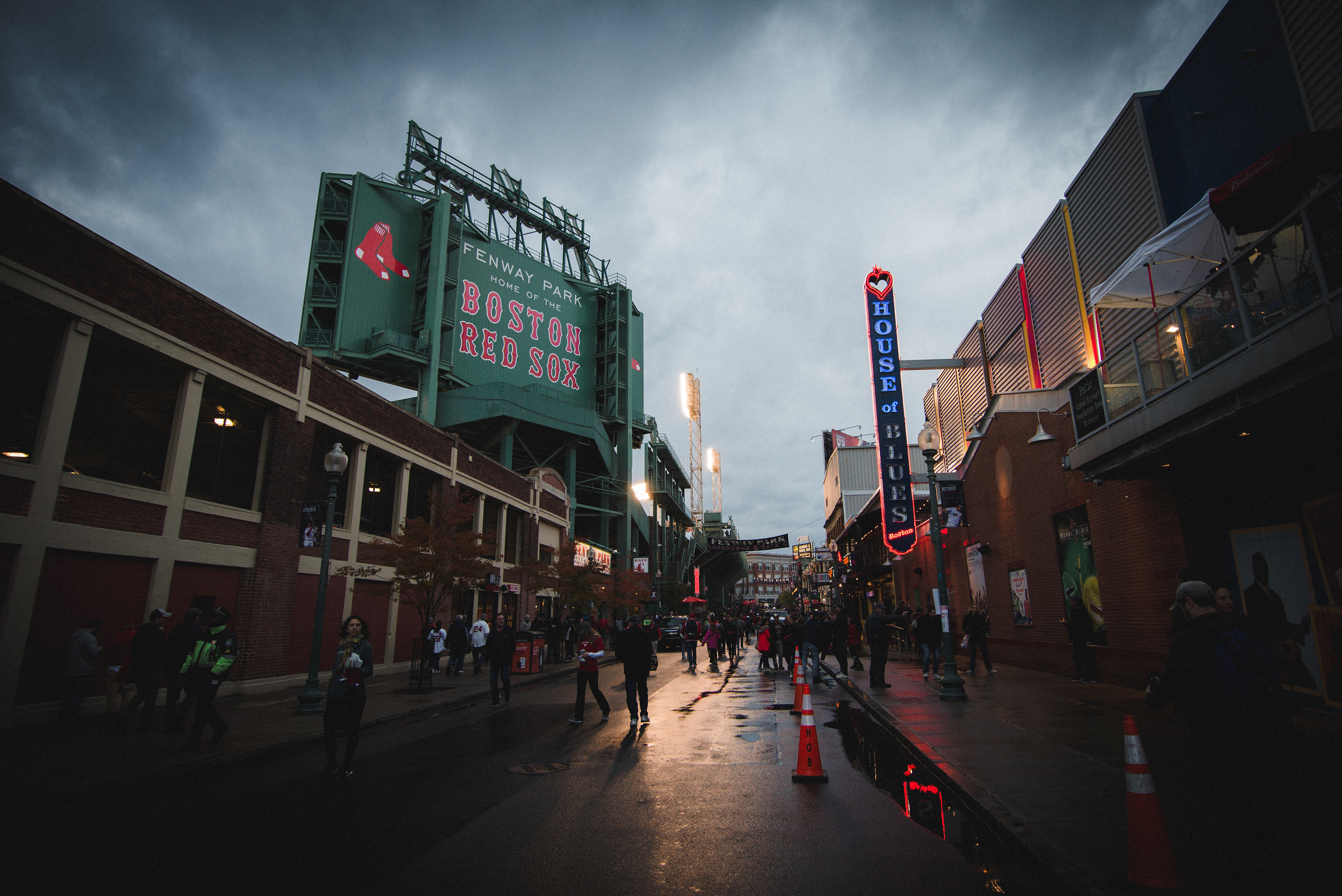 Soaking in the World Series on Landsdowne