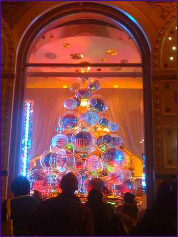 Recycle globe tree.