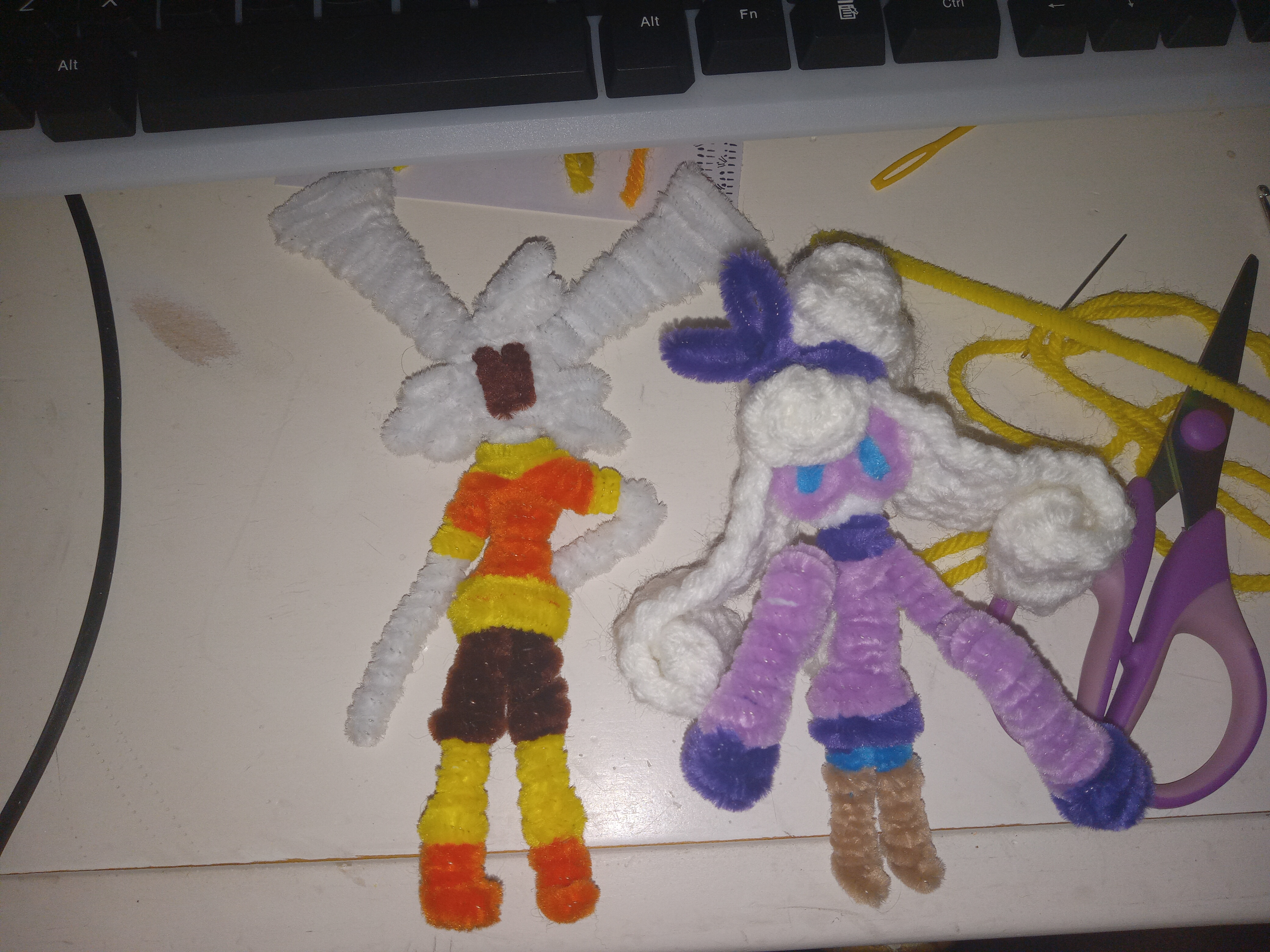 After drawing the designs, I made Ipsie and Dunken into pipecleaner dolls