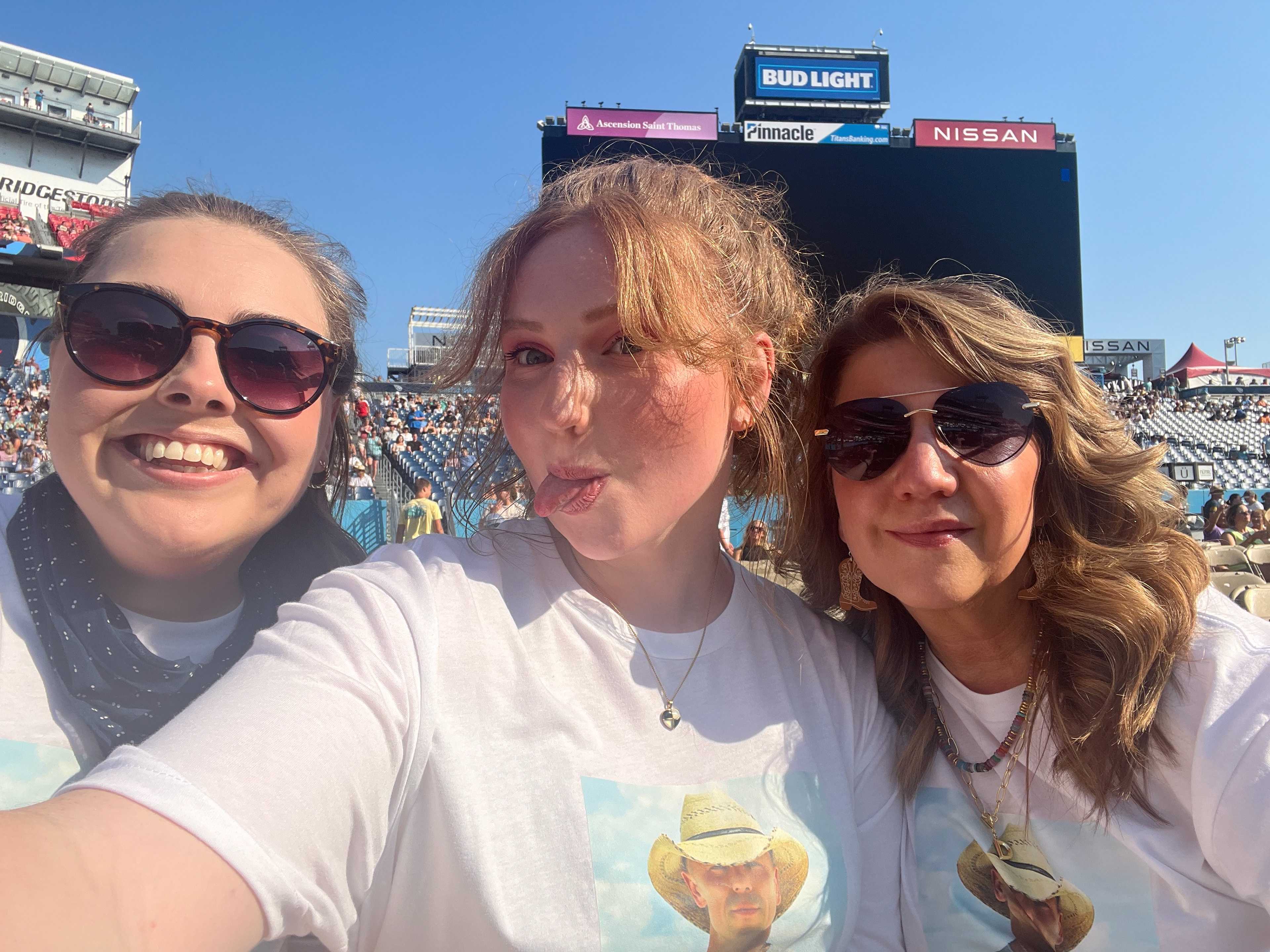 Concert junkies!