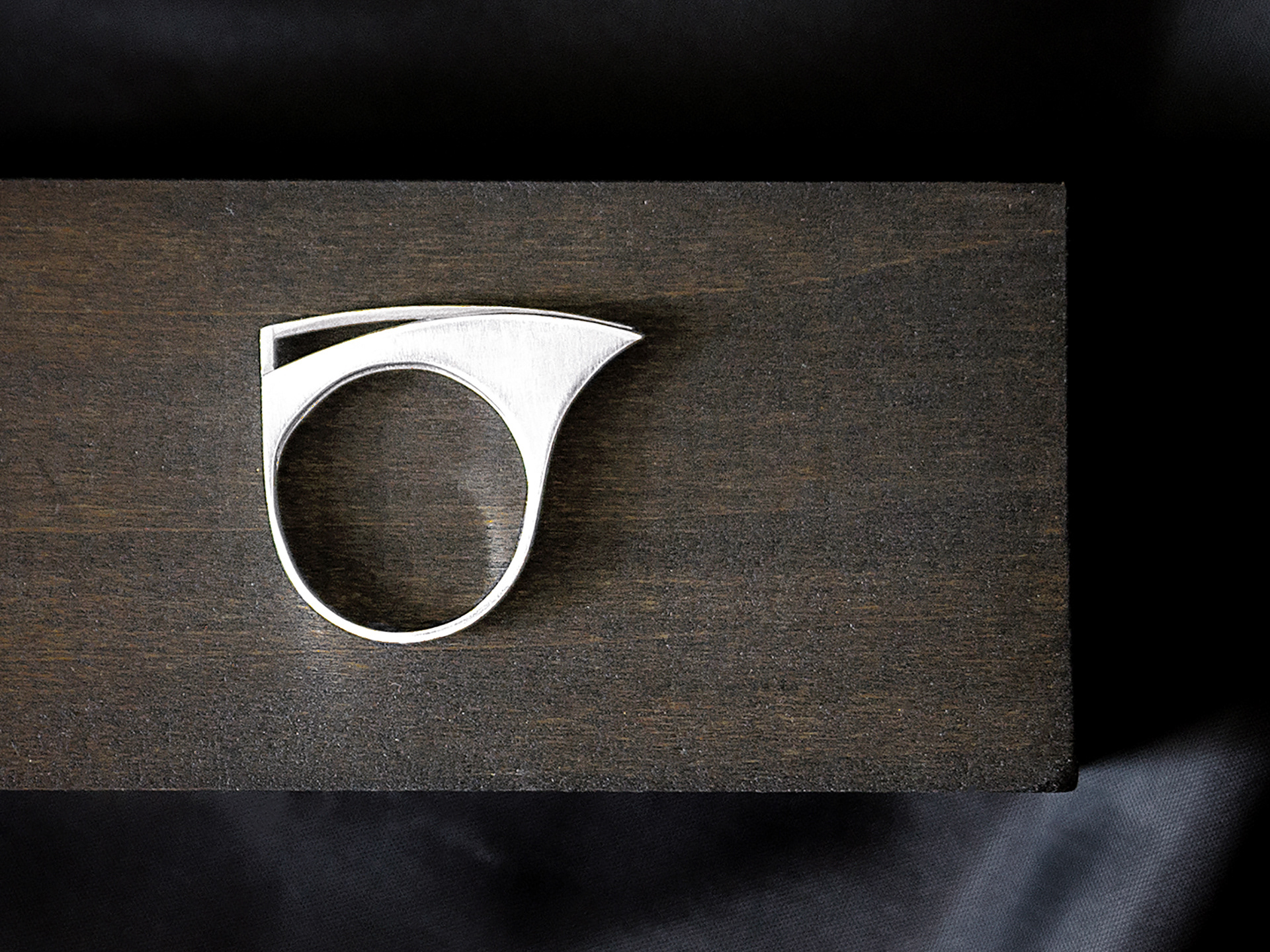 architectural stinger ring