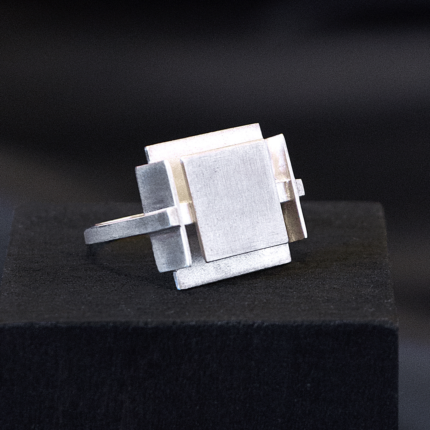 geometric planes ring