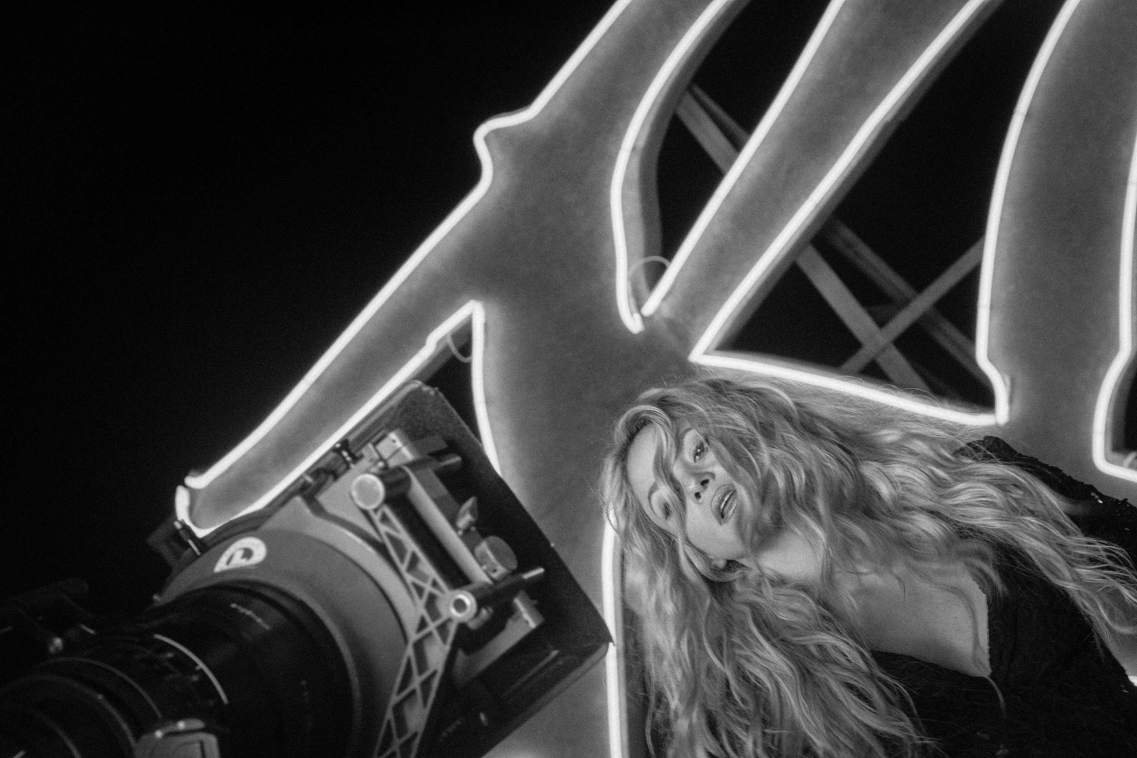 Rock by Shakira (2015)