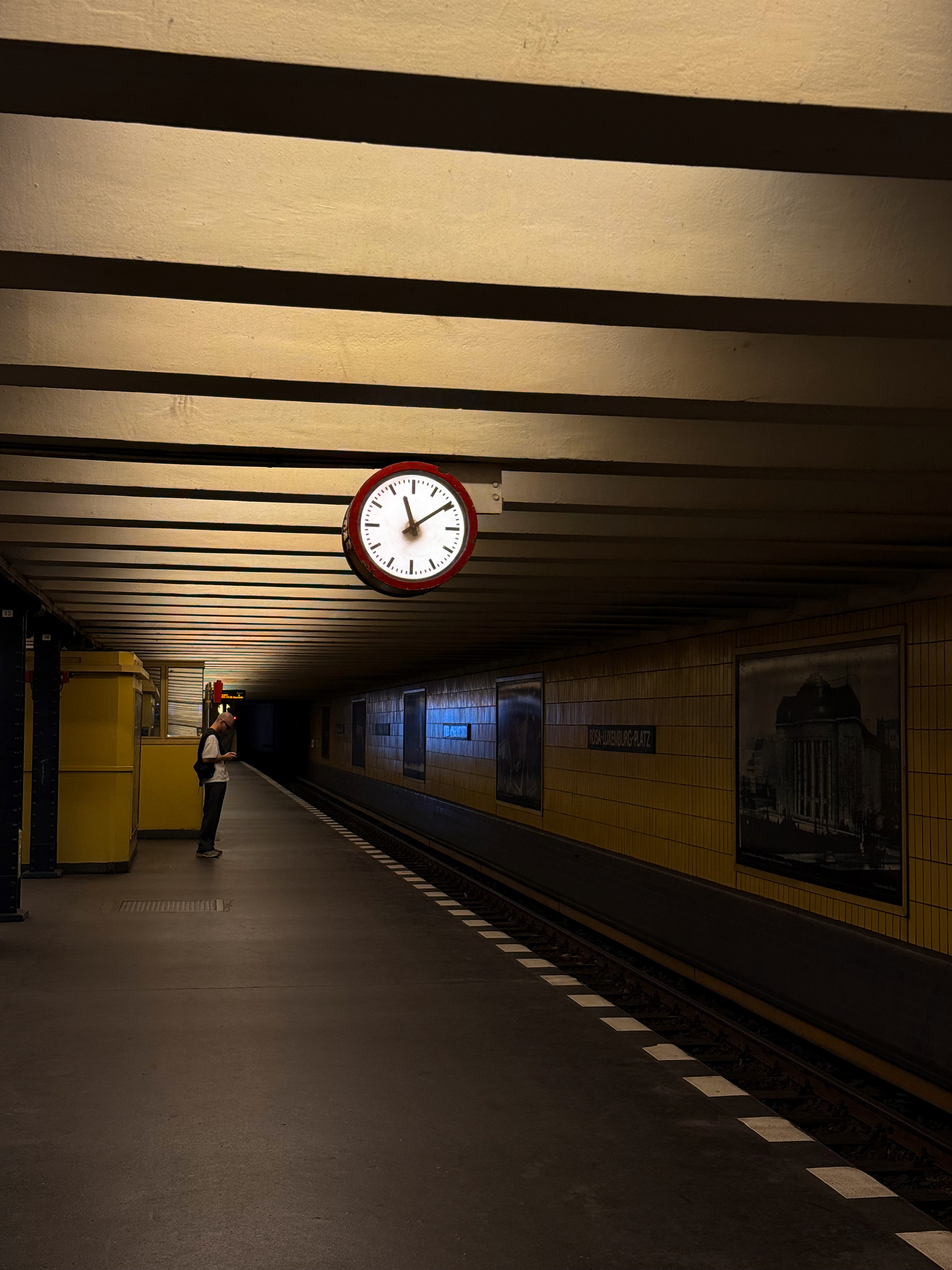 6.76mm lens -  f/1.8 - ISO125  - shutter speed 1/100