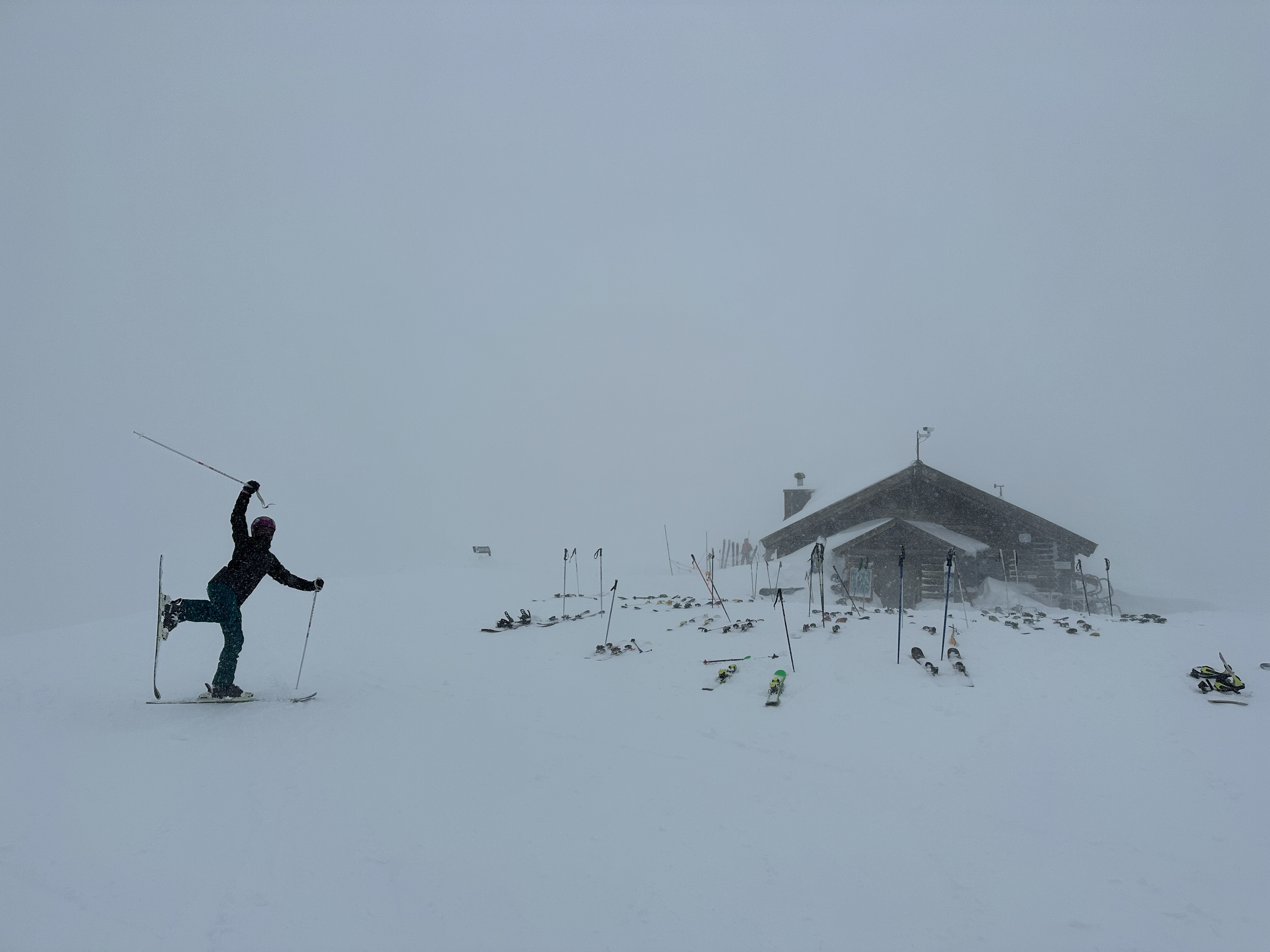 6.86mm lens -  f/1.8 - ISO64 - shutter speed 1/19000