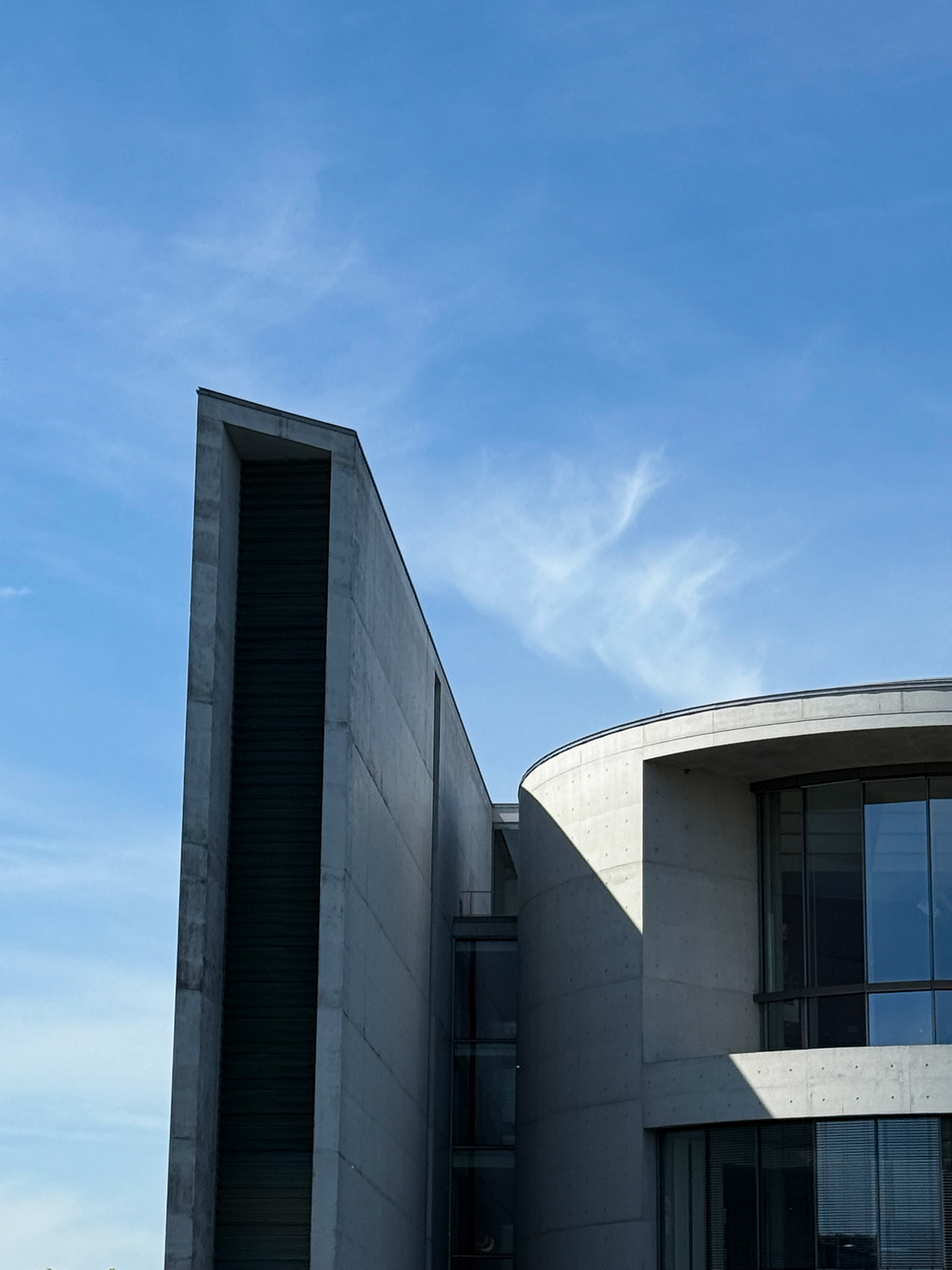 6.76mm lens -  f/1.8 - ISO64  - shutter speed 1/6000