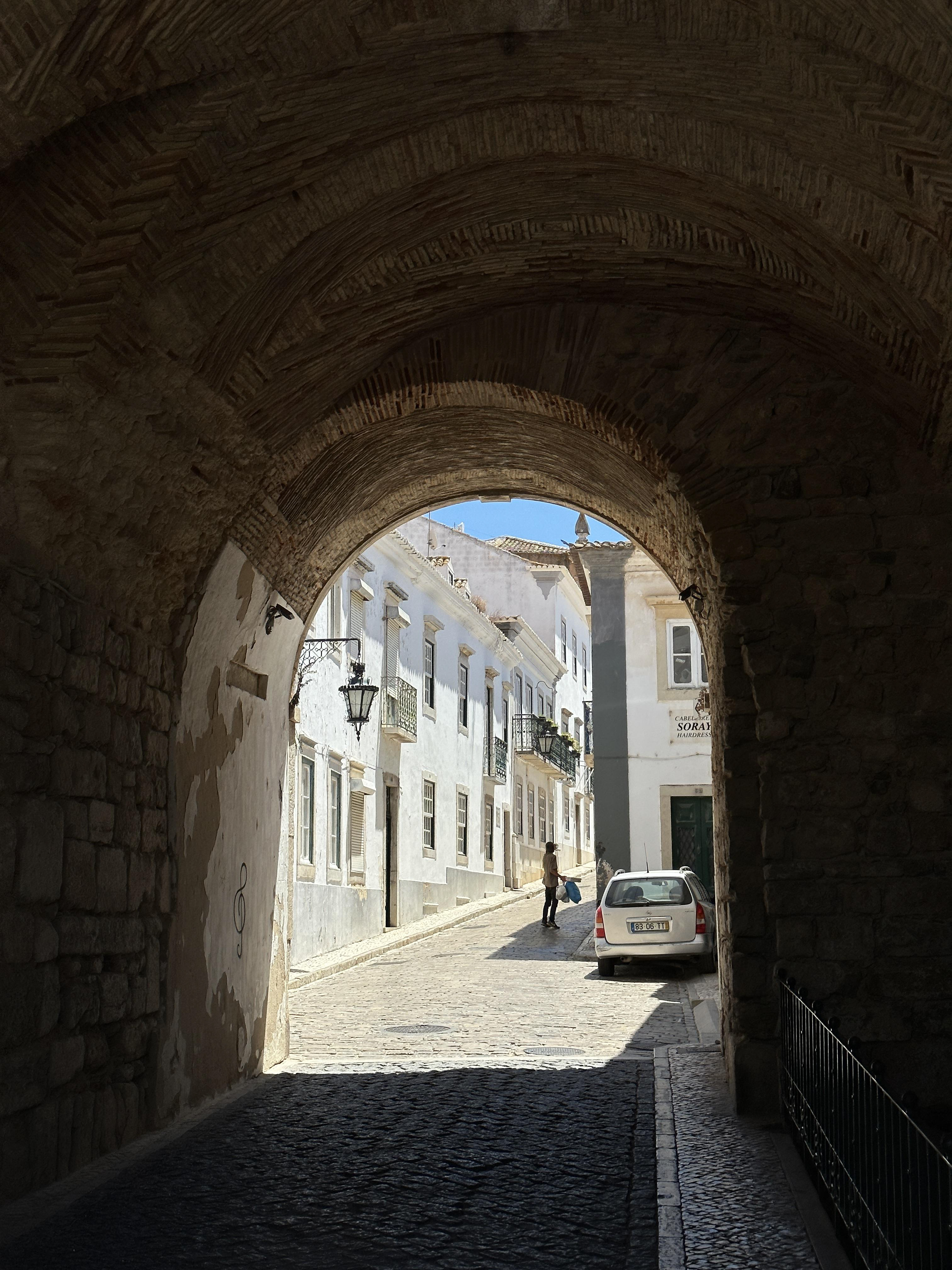 6.86mm lens -  f/1.8 - ISO64 - shutter speed 1/6400