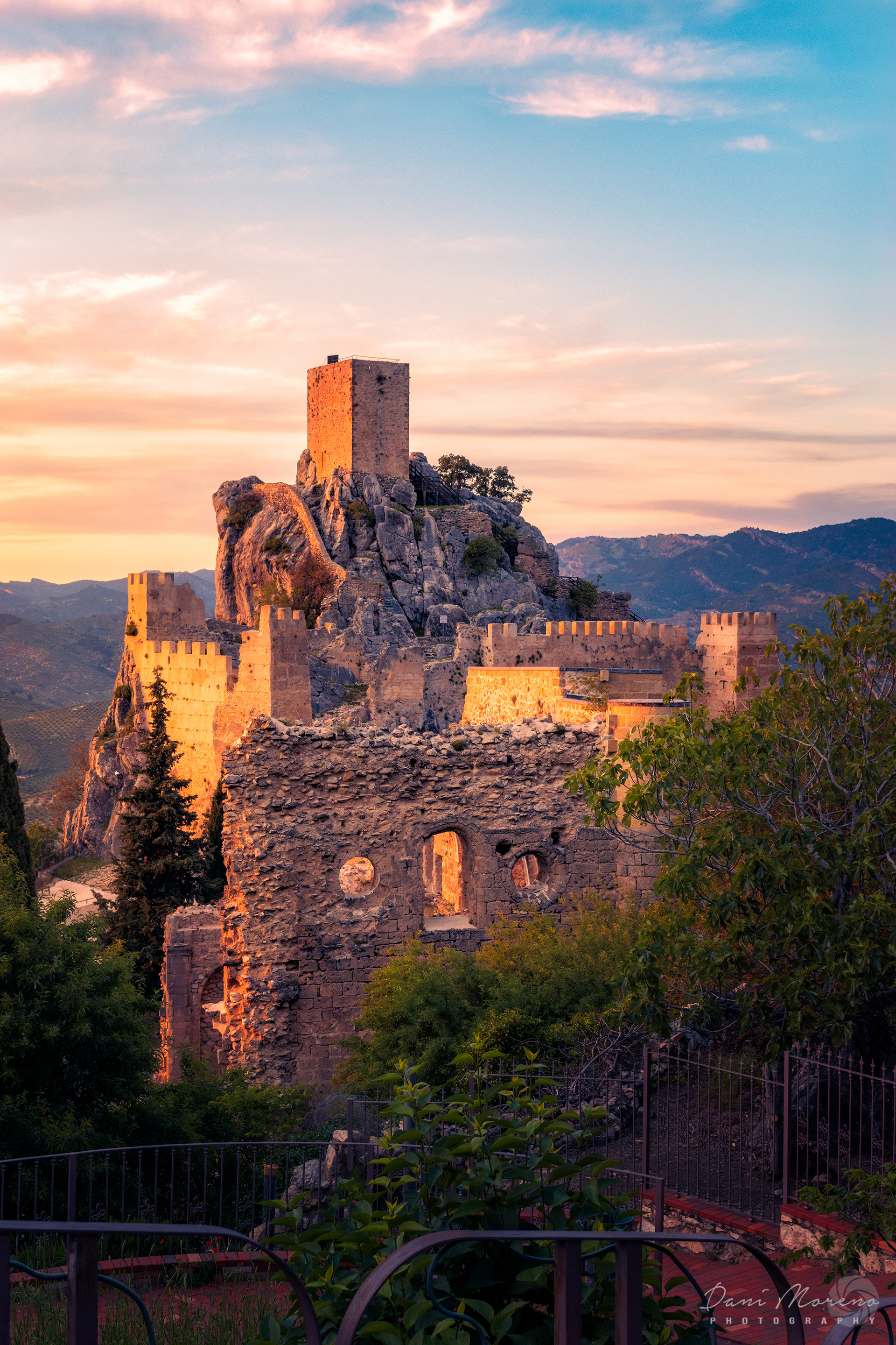 CASTILLO DE LA IRUELA