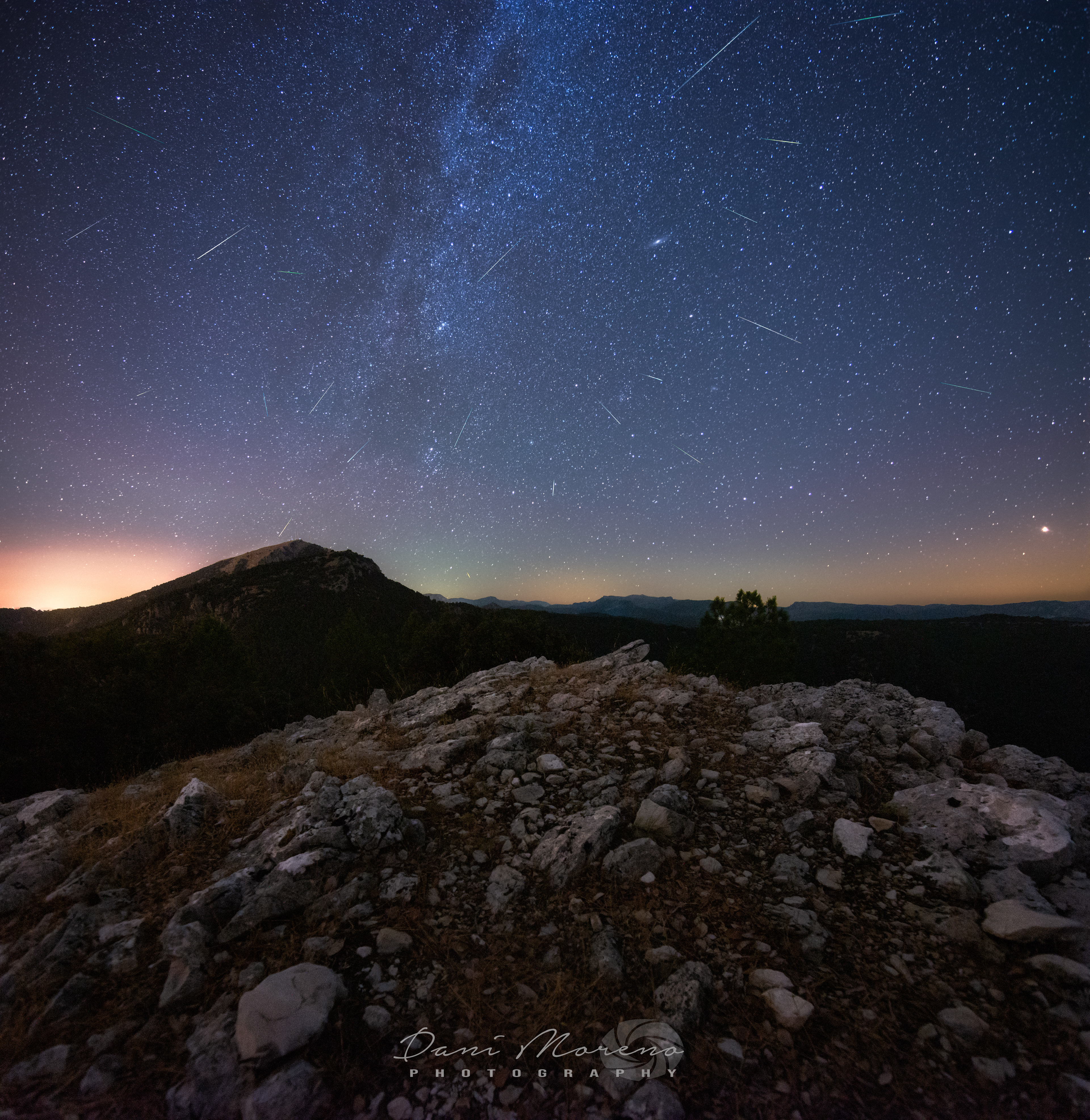 PERSEIDAS, EL YELMO DESDE EL YELMO CHICO