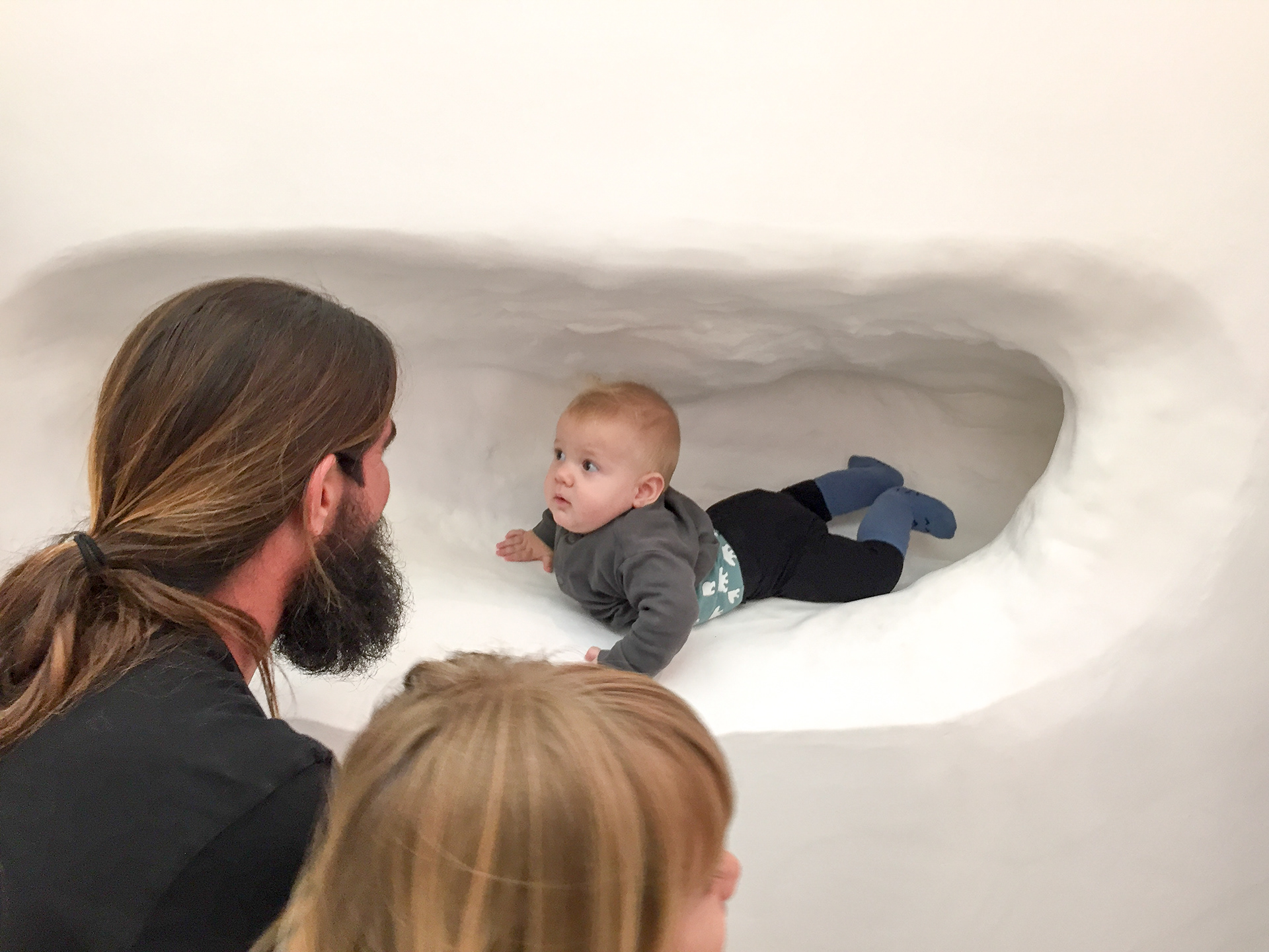 Each Body Has Its Own Matter, performance and public activation, 2018