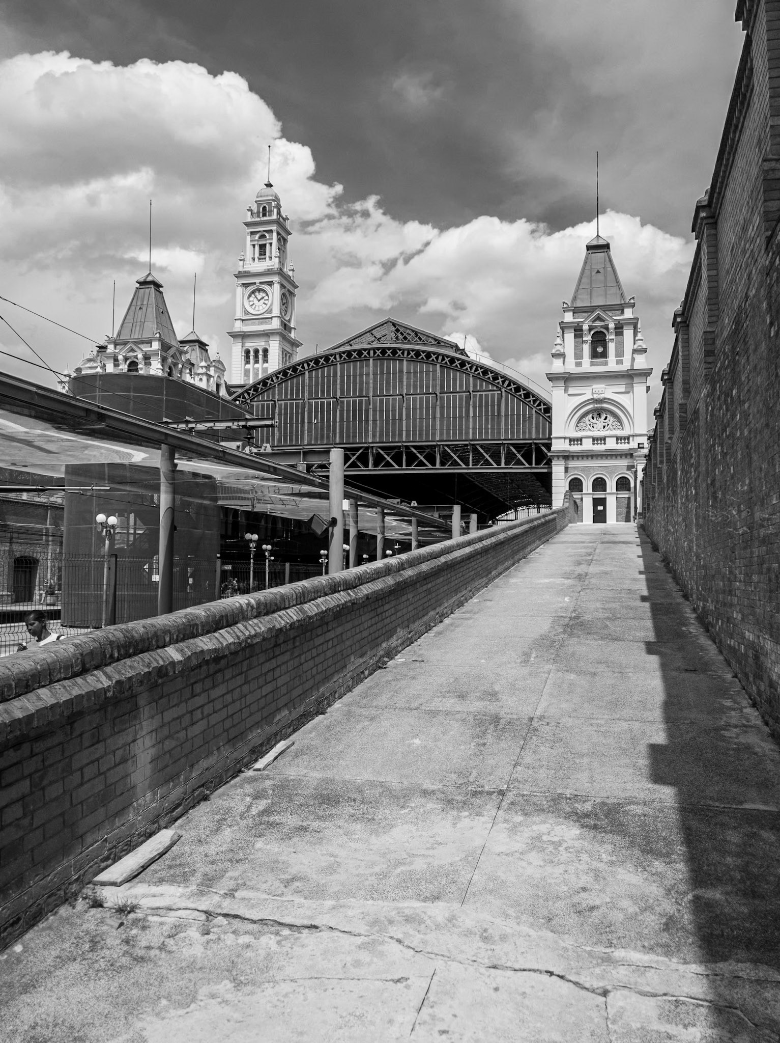 Estação da Luz, downtown