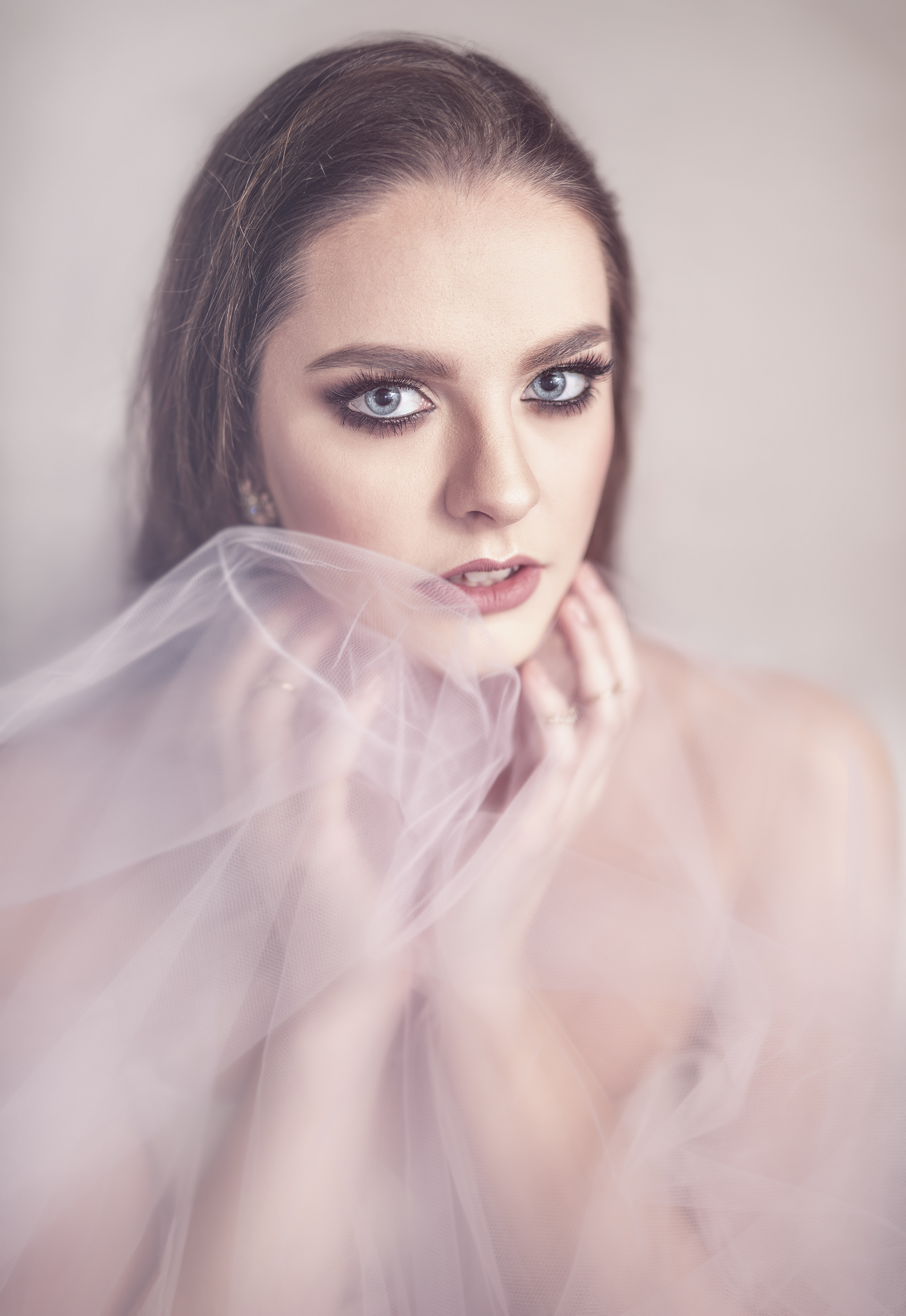 "Foggy" Model. Karolina Ciężka Mua. Małgorzata Klonecka Make Up Artist