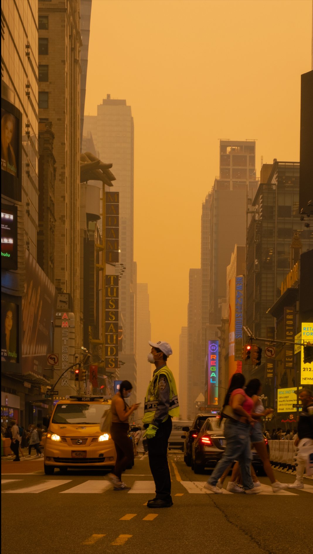 "The Show must go on" (NYC)