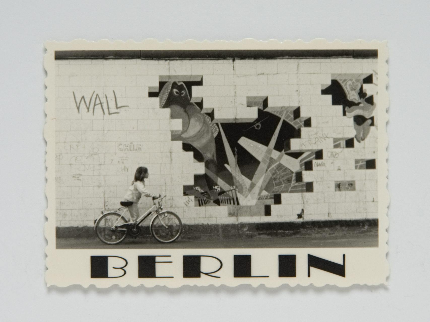 1990, Mühlenstrasse, graffiti of Lance Keller / photo origin: fortepan / Urbán Tamás