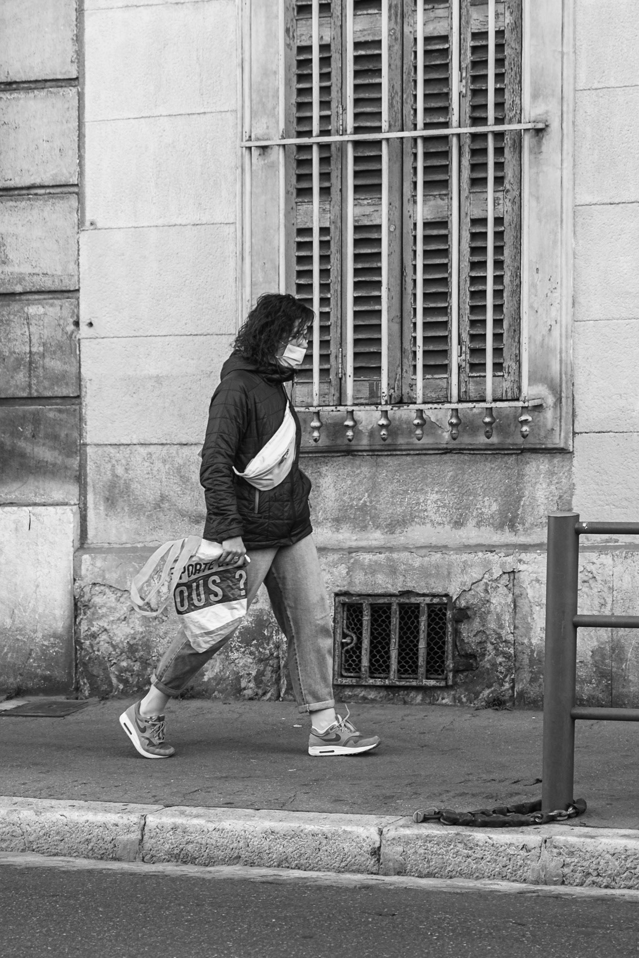 De ma fenetre vue sur rue pendant le confinement