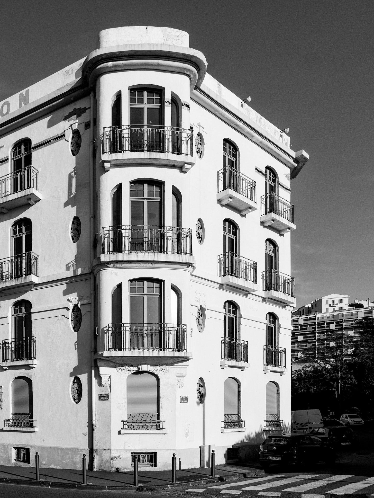 Hotel Péron, Corniche Kennedy, 7e, 1925