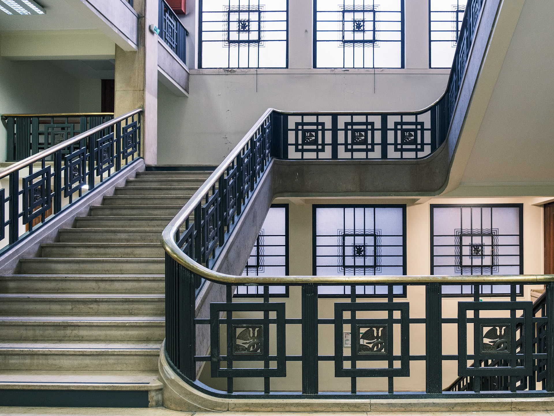 Annexe du palais de justice, Rue Fortia, 6e Castel G, architecte, Sartorio A, sculpteur, 1933