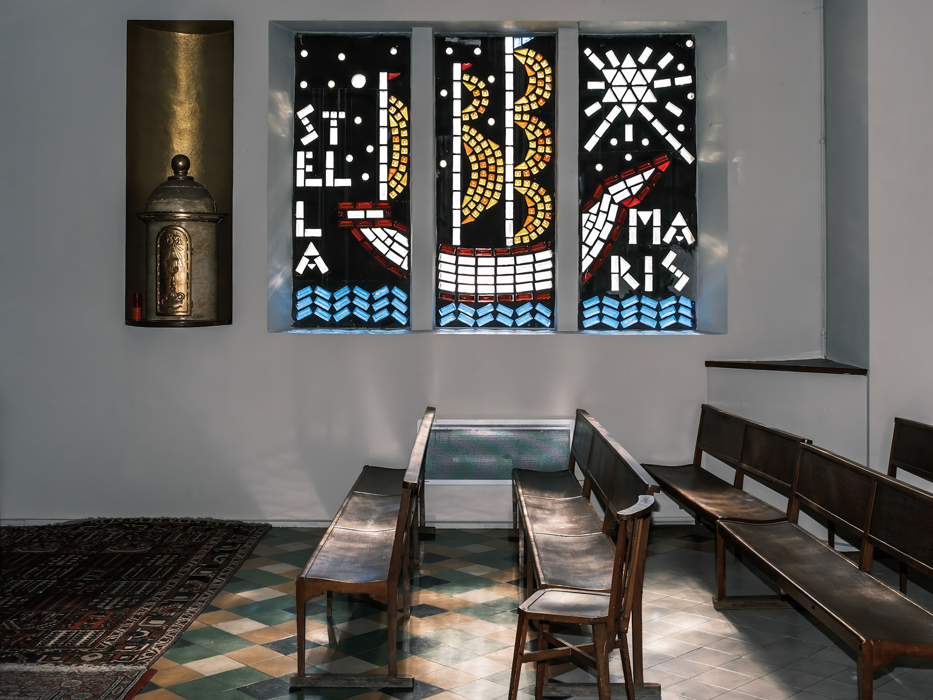 Eglise St Louis, Chemin de St Louis au Rove, 15e Sourdeau JL, architecte, Sarrabezolles C, sculpteur, 1935