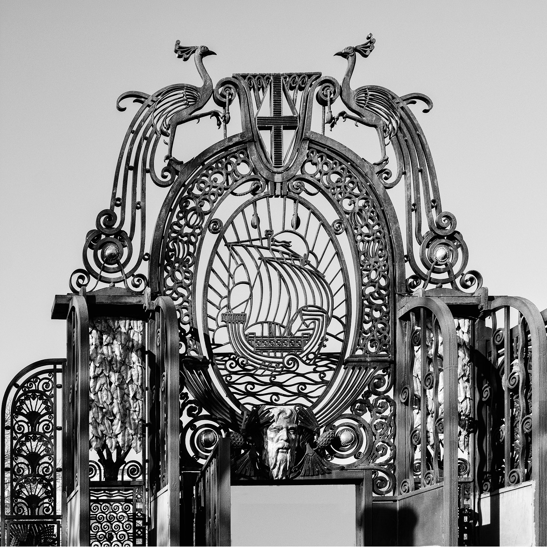 Grilles du parc Chanot, 8e Trichard LJ, ferronnier, 1923