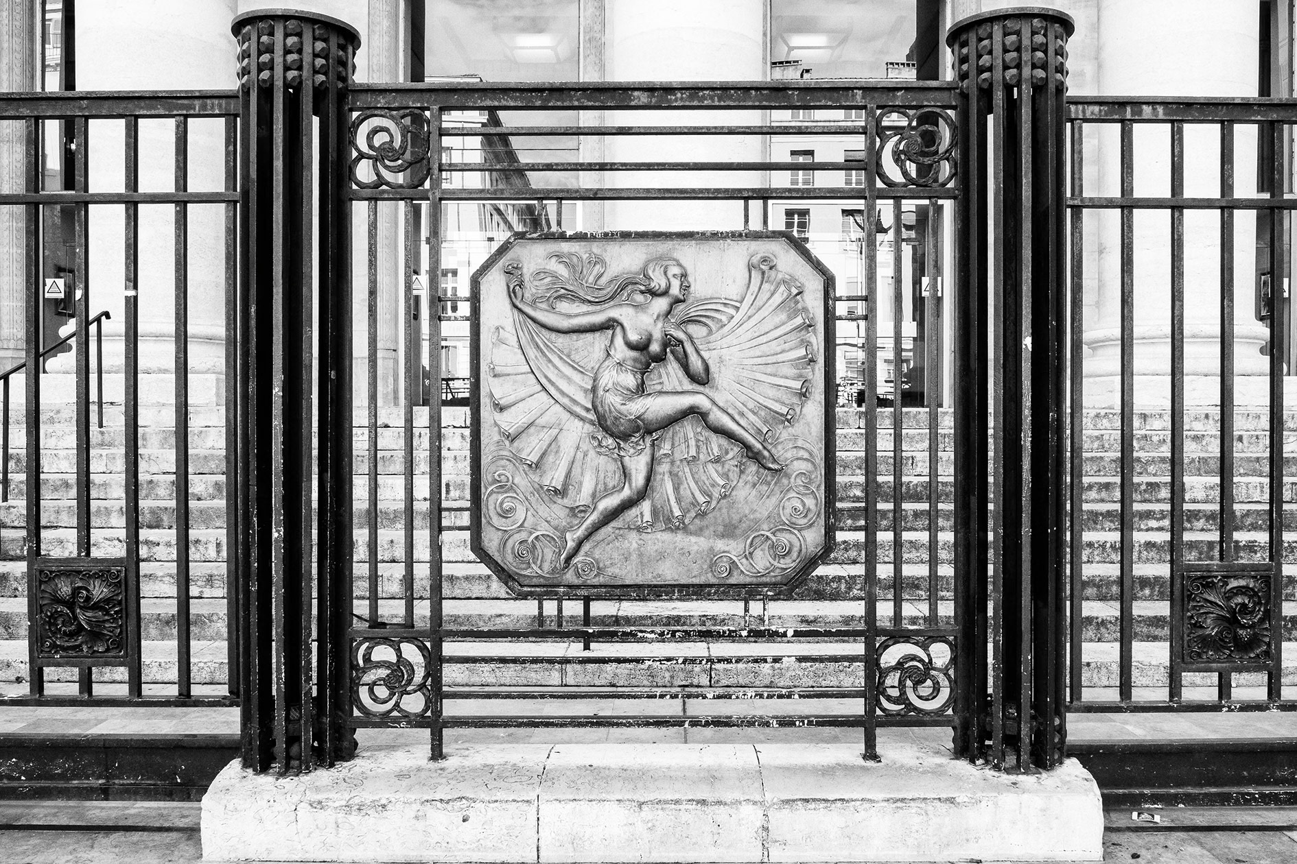 Opéra municipal, place Ernest Reyer, 1er, Castel G, Ebrard H, Raymond G, architectes, Bourdelle EA, Eichacher O, Sartorio A, sculpteurs, 1921